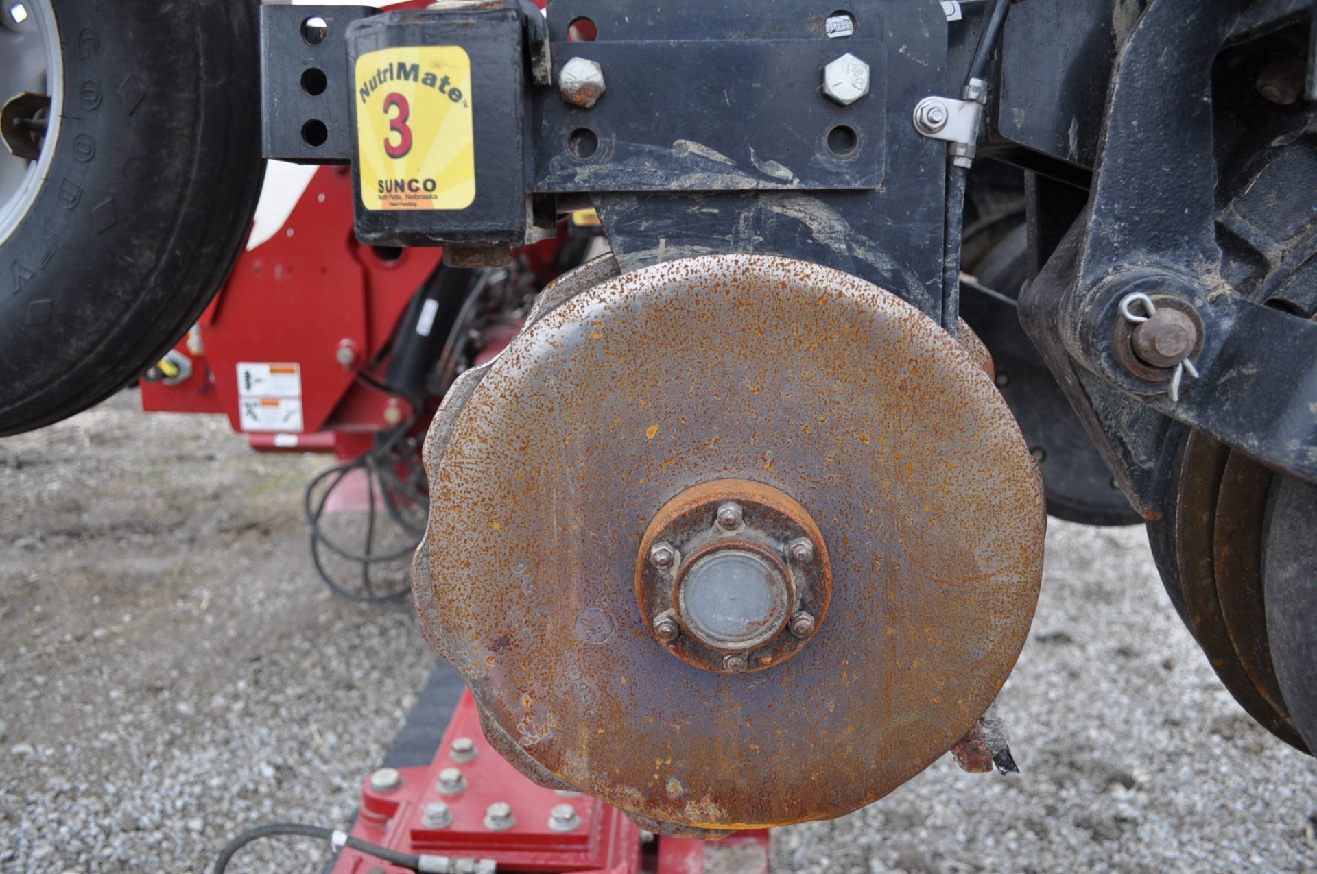 CIH 1200PT AFS Corn Planter 12R-30” Liquid, Sunco DBL Disc unit mid fert coulters, plumbed for pop - Image 10 of 19