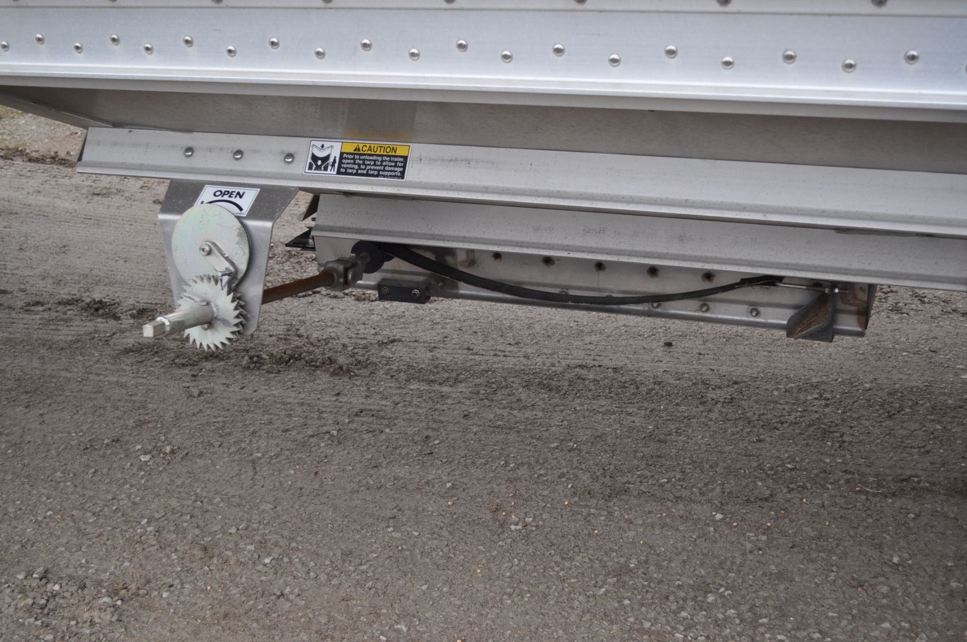 2010 Wilson Commander Grain Trailer 40’ x 72” sides w/stainless front & rear, roll tarp, Ag Hoppers, - Image 11 of 14