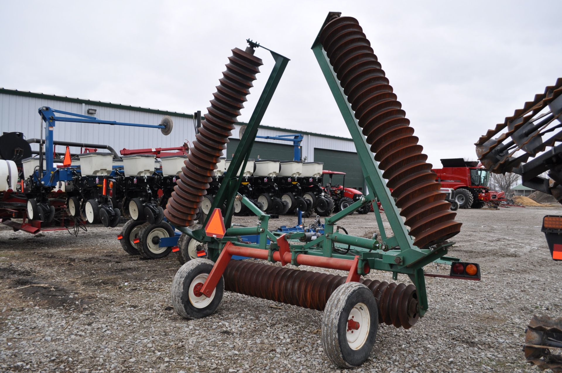 Brillion Cultipacker 25’ solid wheels, Hyd Fold w/ light kit - Image 3 of 6