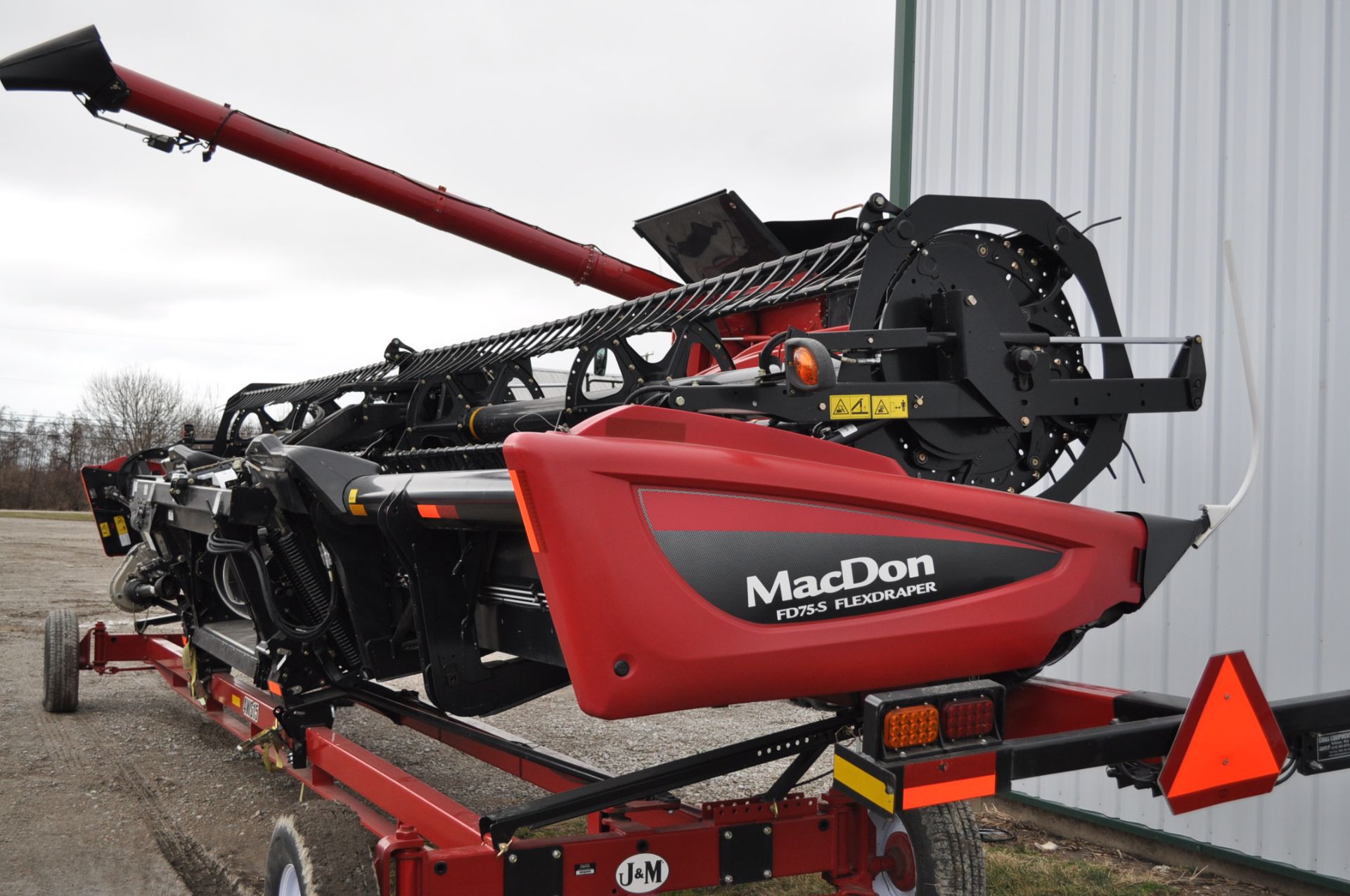 MacDon FD 75 S Flex Draper grain table 35’ single point hook up, one owner less than 1600 acres, - Image 3 of 14