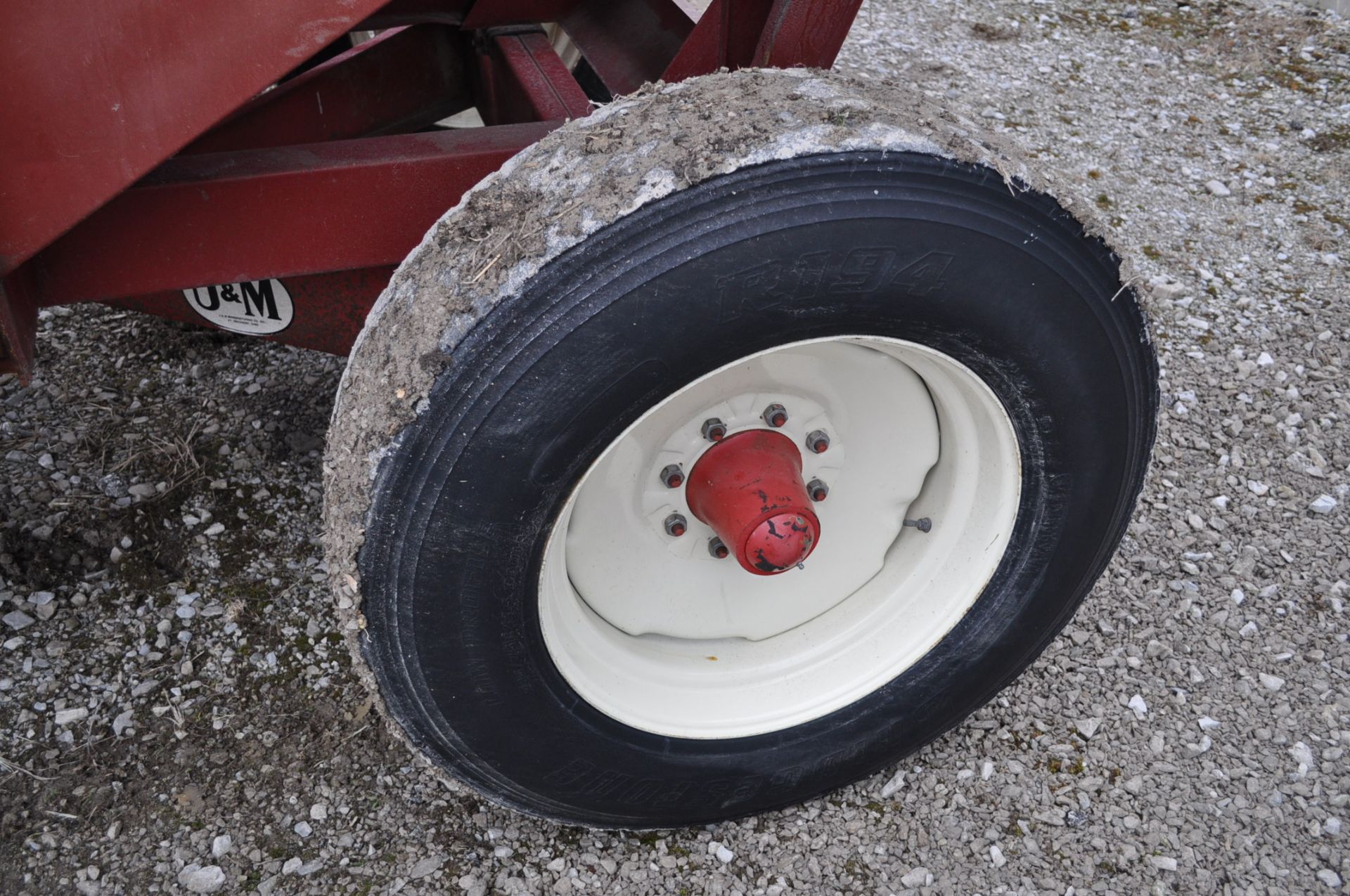 J&M 350 gravity wagon on gear, 22.5 tires - Image 7 of 9