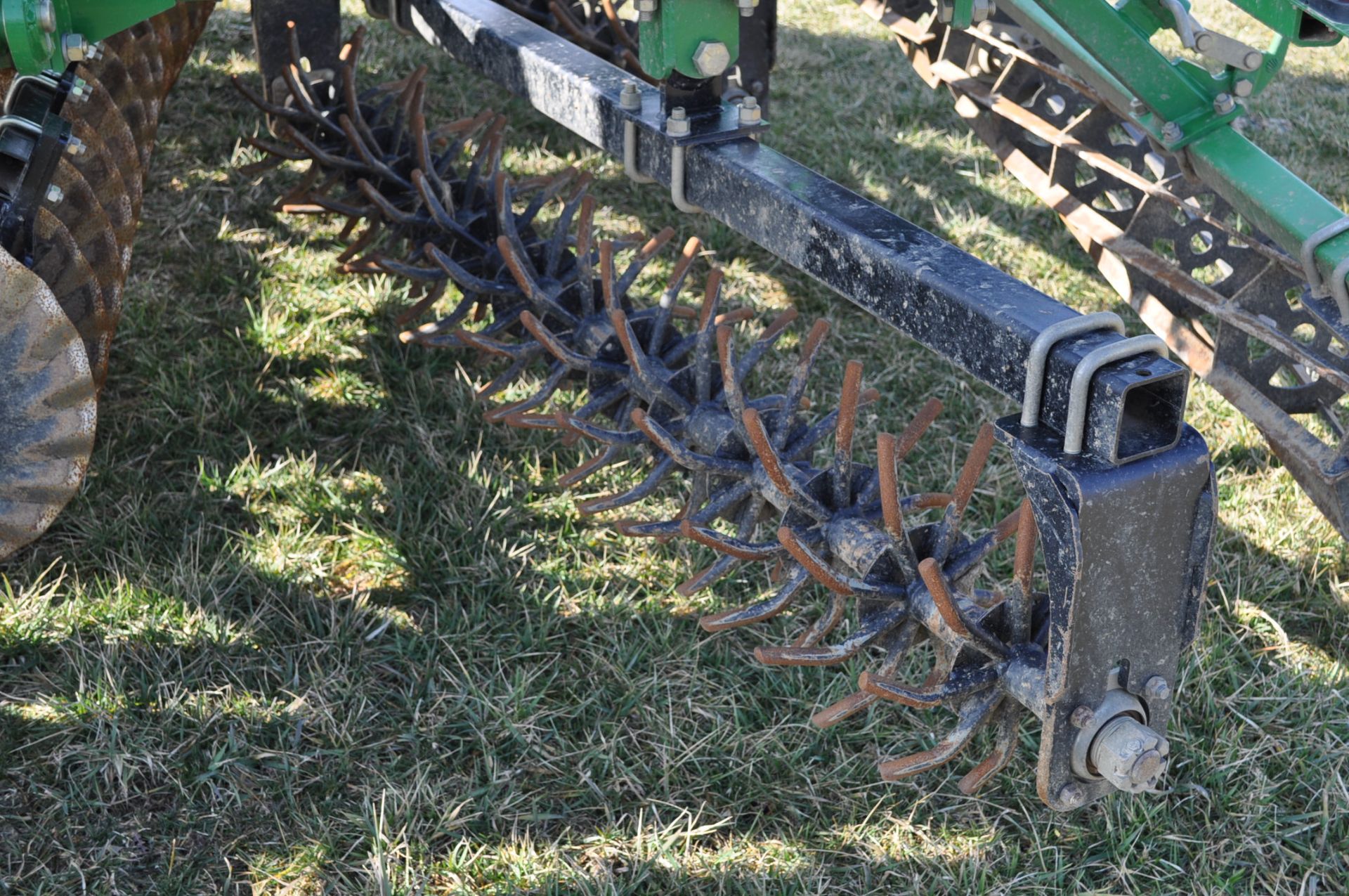 24’ Great Plains Turbo MAX, 380/55R16.5 transport tires, hyd angle adjust, SN GPC5357H - Image 10 of 15