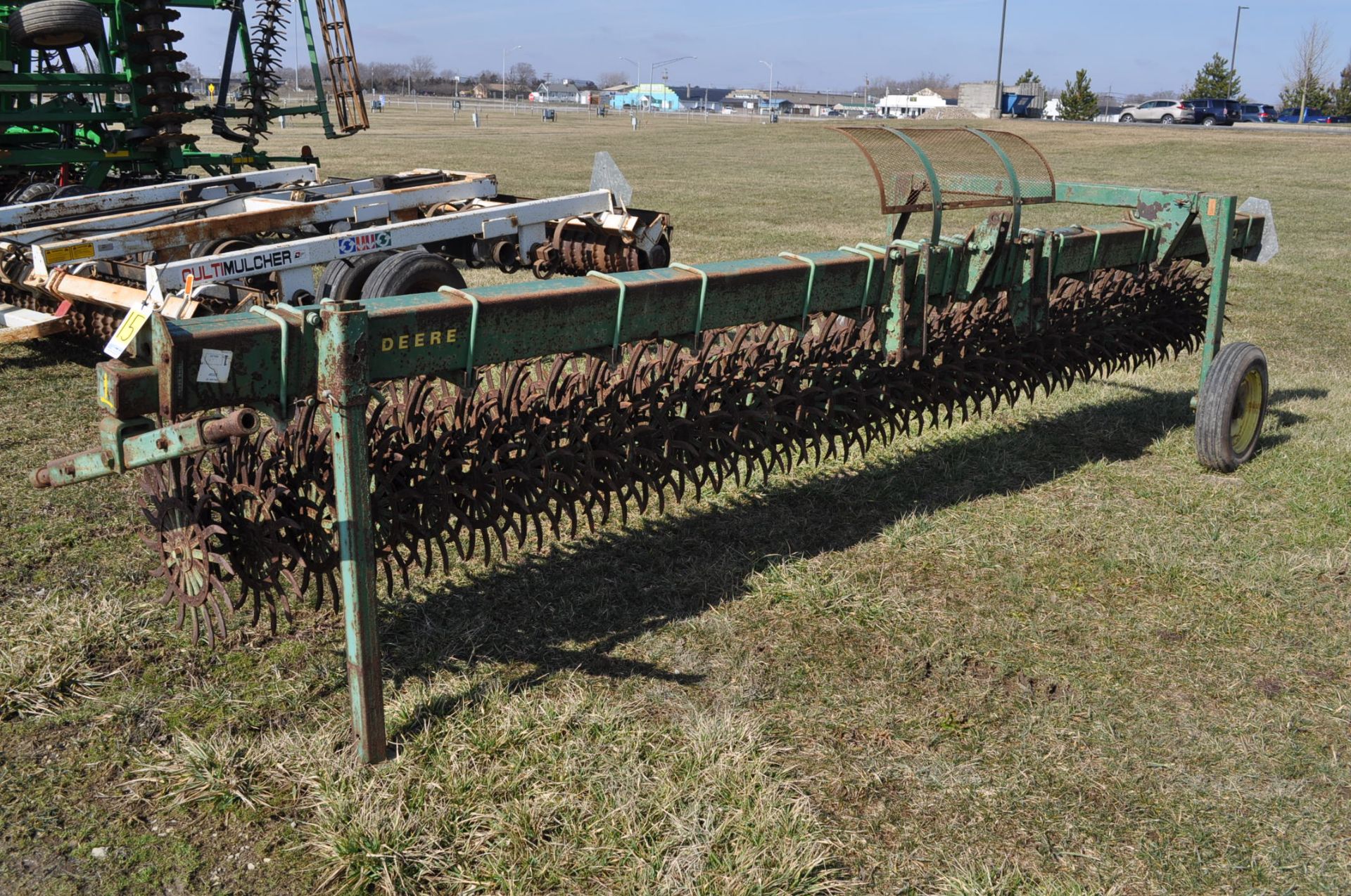 20’ John Deere 400 rotary hoe, 3 pt, end transport