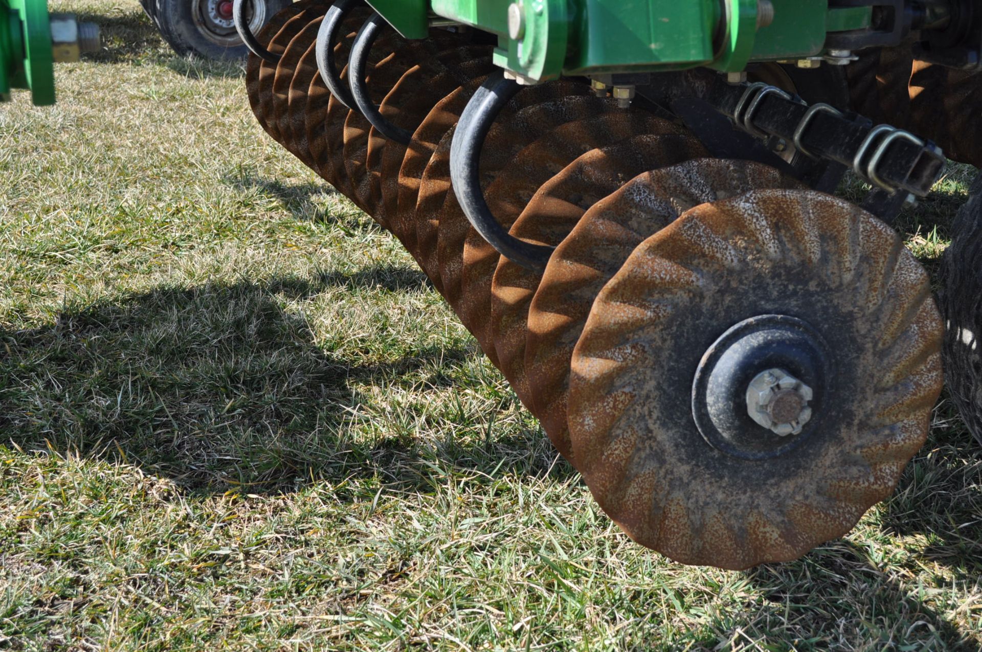 24’ Great Plains Turbo MAX, 380/55R16.5 transport tires, hyd angle adjust, SN GPC5357H - Image 8 of 15