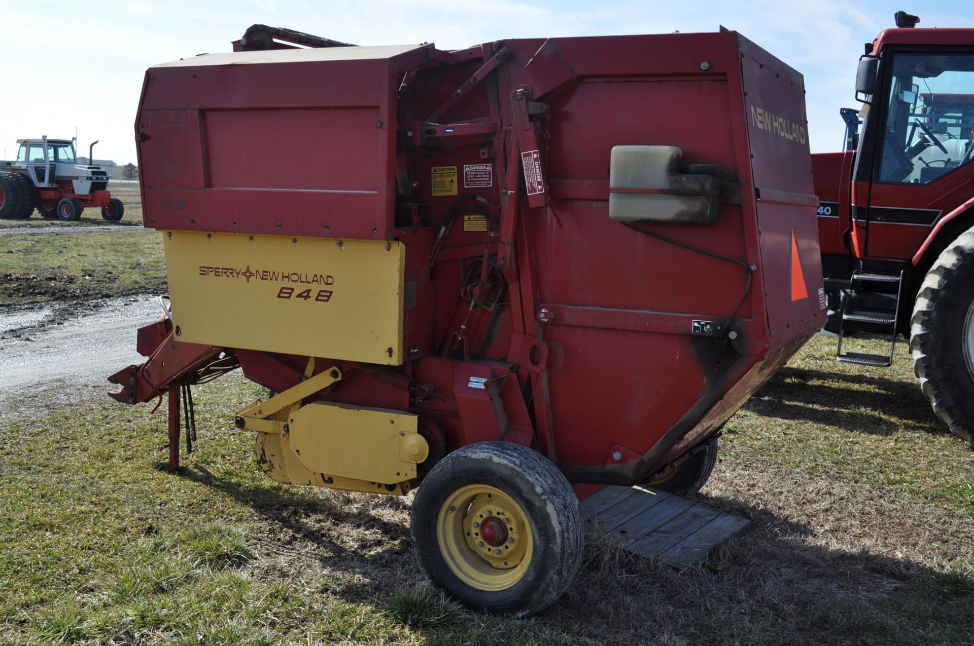 New Holland 848 round baler, twine tie, 540 PTO - Image 4 of 9