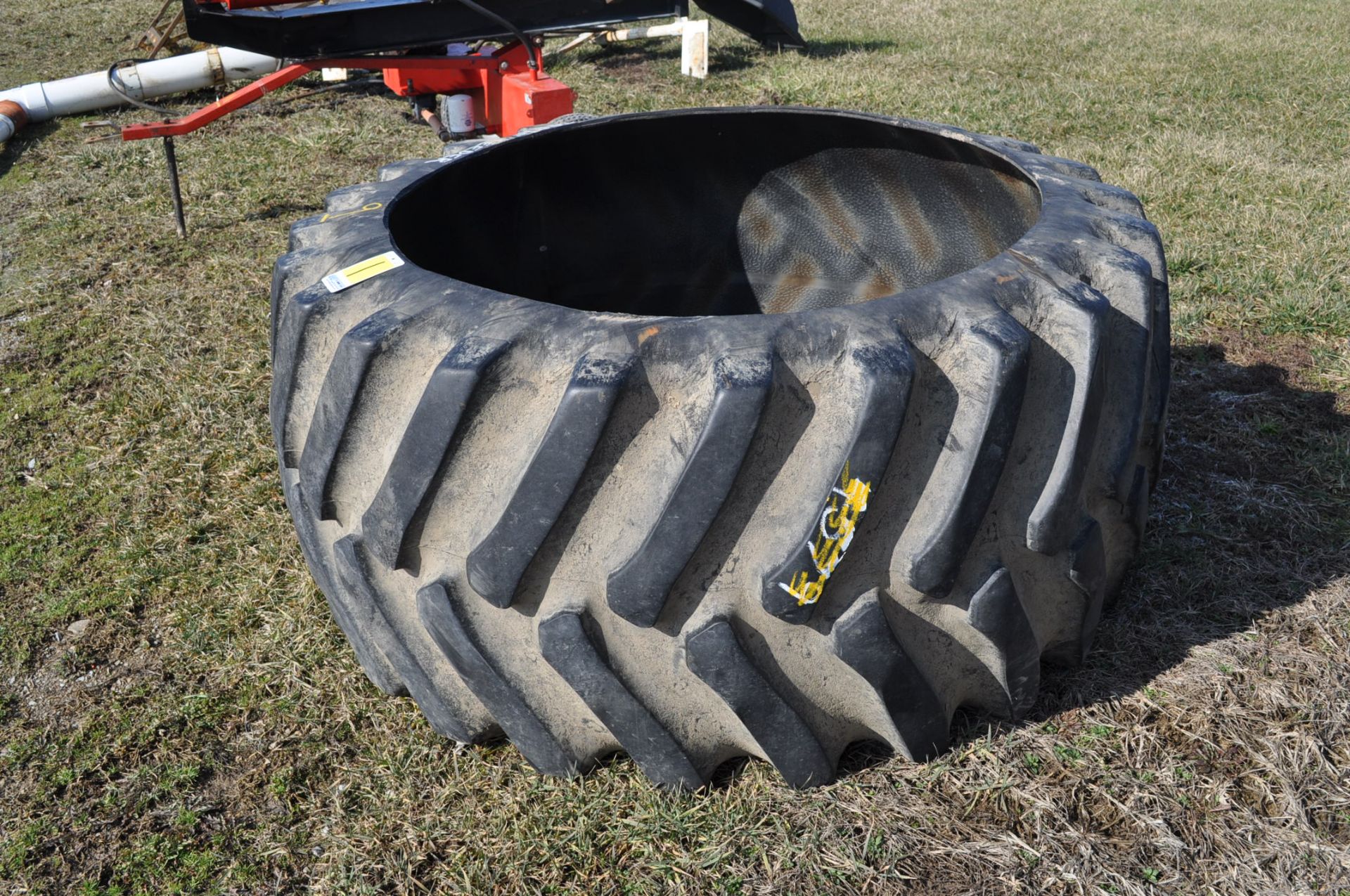 Tire feeder - Image 2 of 2