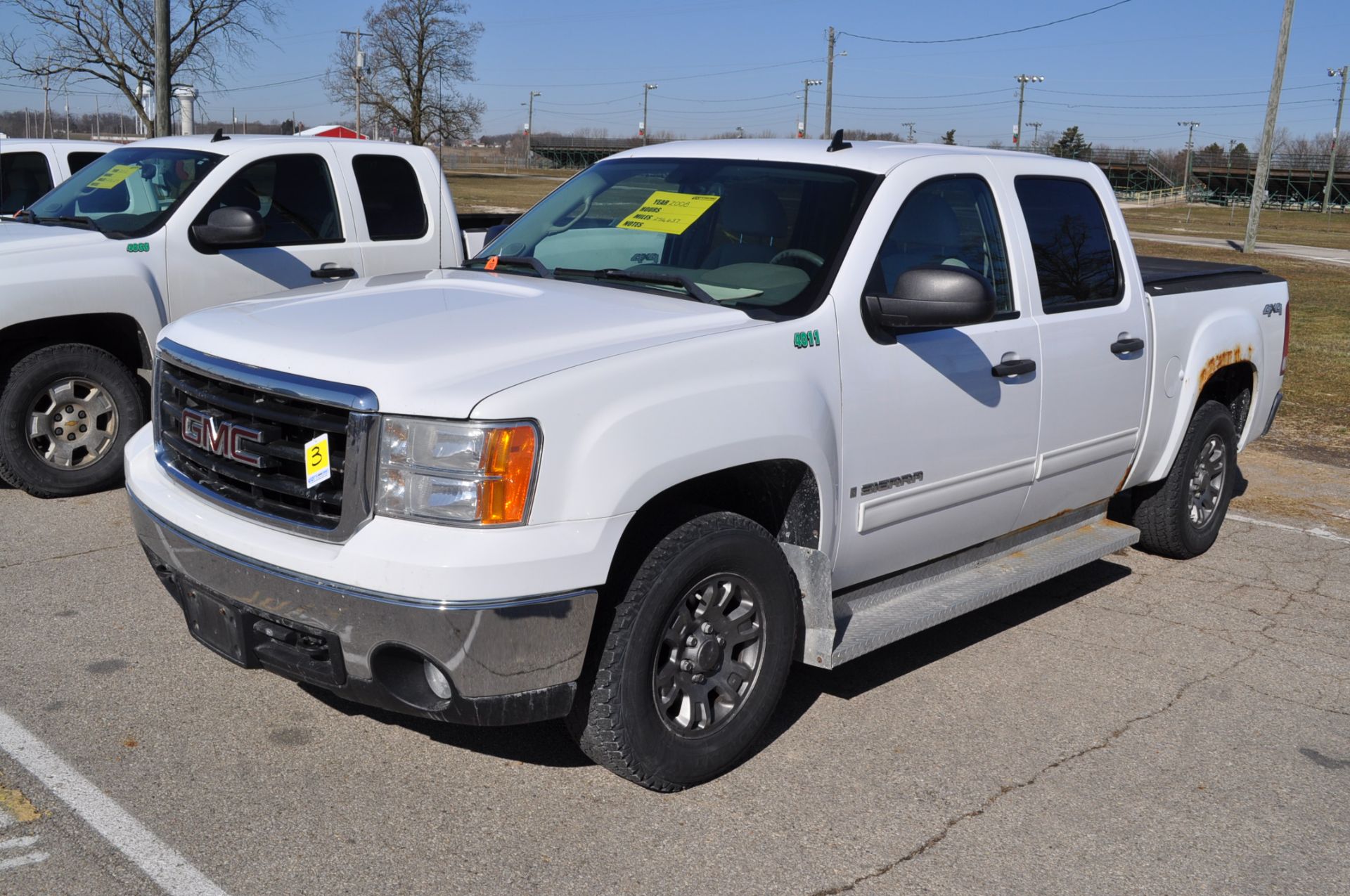 2008 GMC Sierra SLE, crew cab, 4x4, Vortec 5.3 L, auto trans., 6.5’ bed, 256,657 mi,