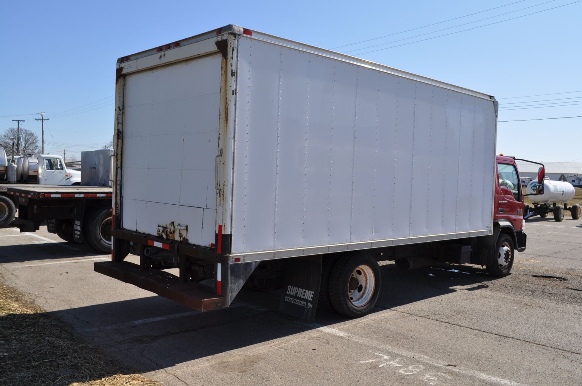 2007 International CF-600, single-axle, VT 275 Model A200, auto trans, 18’ van body, 69,081 mi. - Image 3 of 17