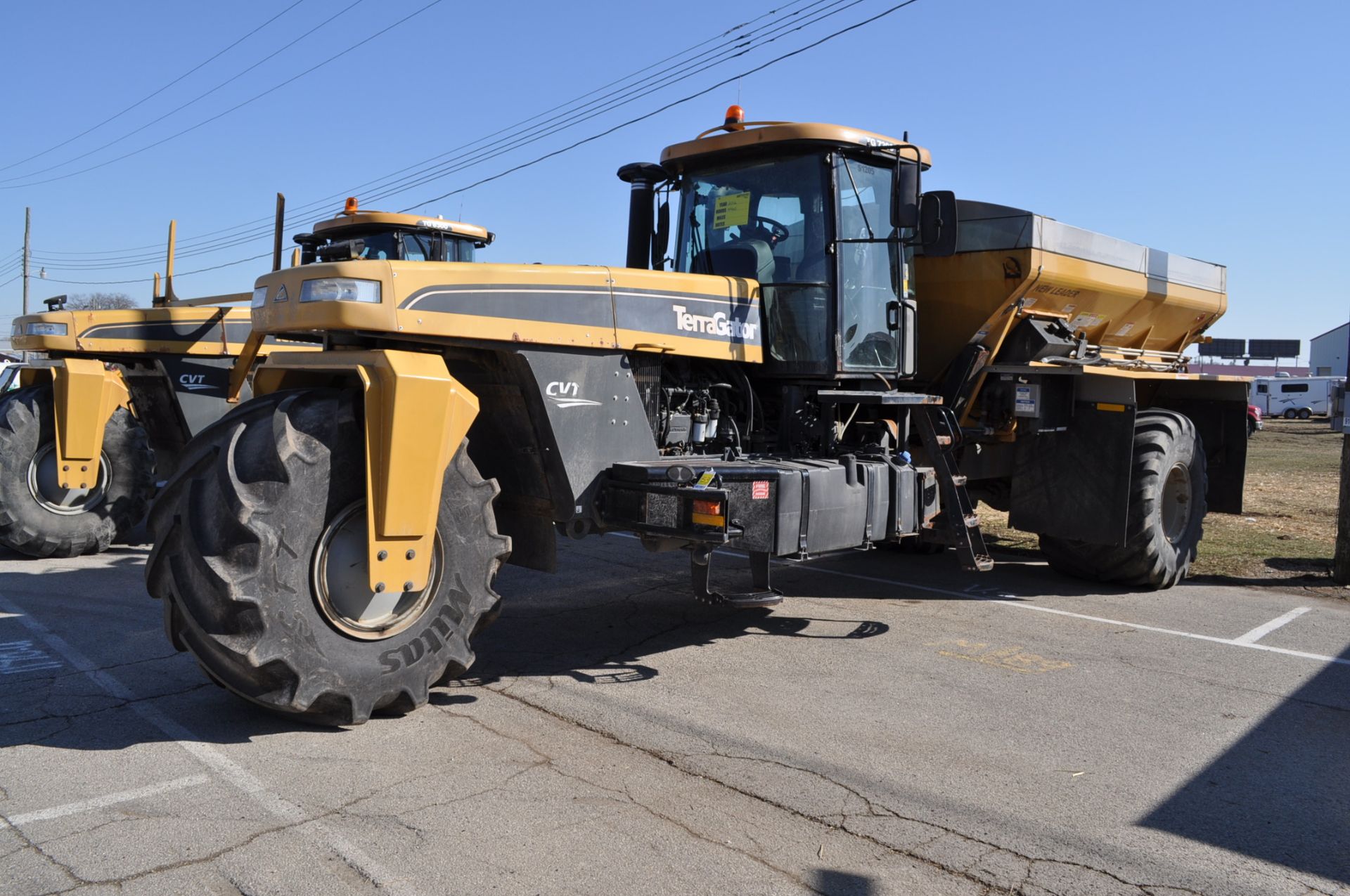 2012 Terra-Gator 7300, twin-bin dry box, CVT, Raven Viper Pro, auto steer, 1000/50R25 floaters,