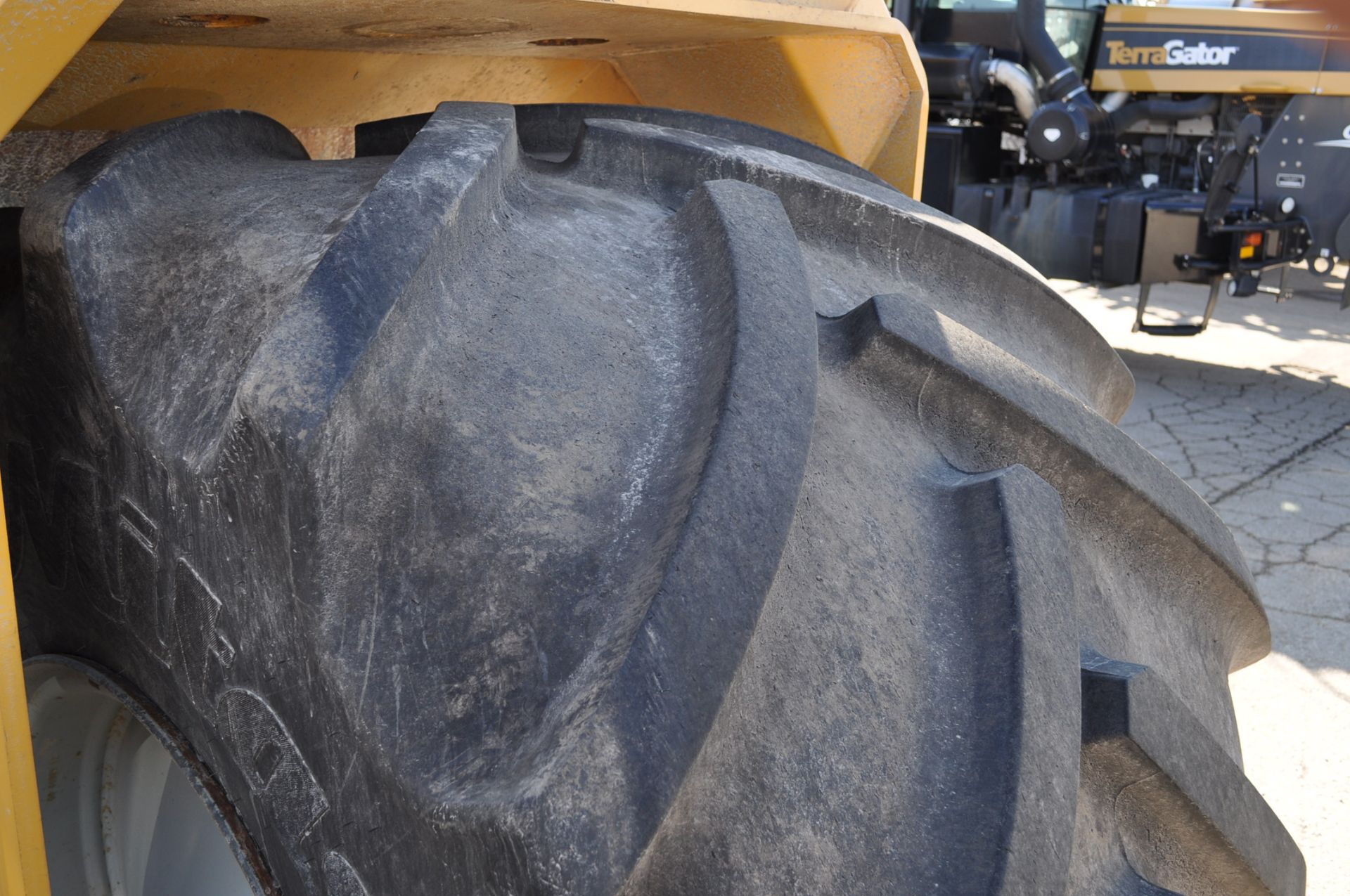 2012 Terra-Gator 7300, twin-bin dry box, CVT, Raven Viper Pro, auto steer, 1000/50R25 floaters, - Image 6 of 18