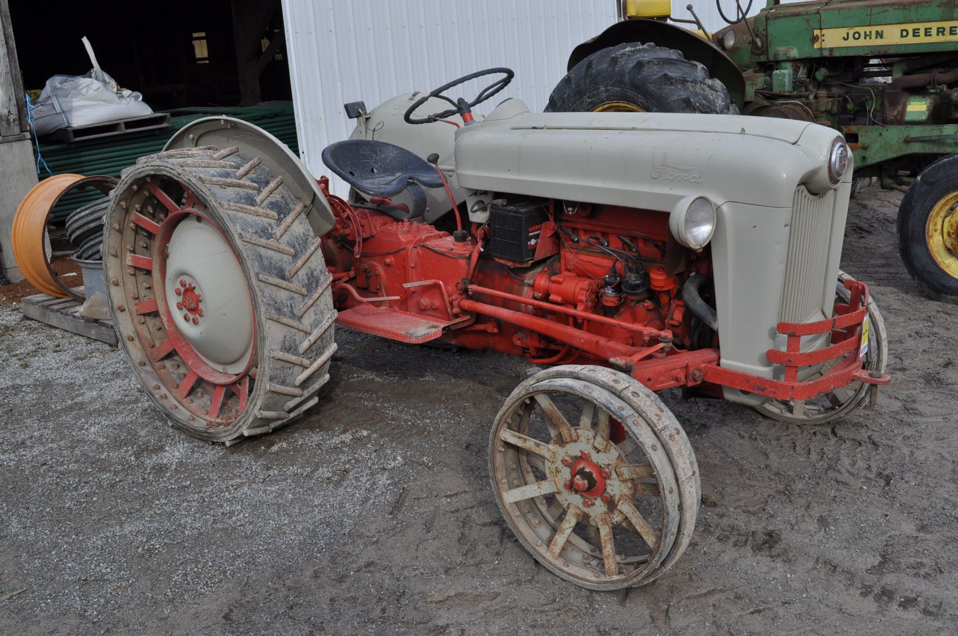 Ford Jubillee tractor, gas, 3 pt, PTO, on steel wheels, front tires and wheels, rear rims only - Image 2 of 14