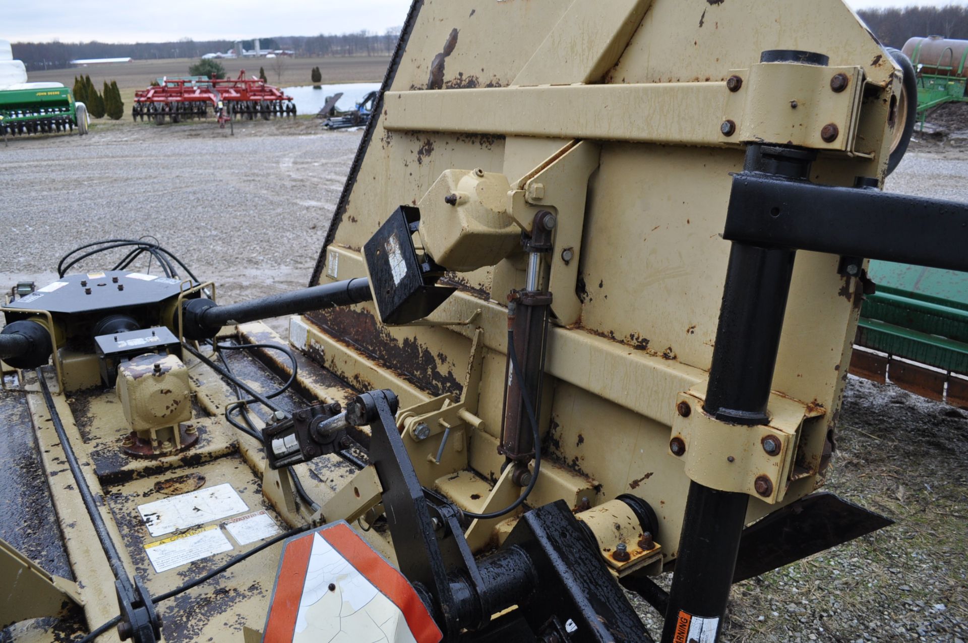 15’ Land Pride RCFM 45-180 rotary mower, hyd fold, stump jumper, chains, solid tires - Image 6 of 10