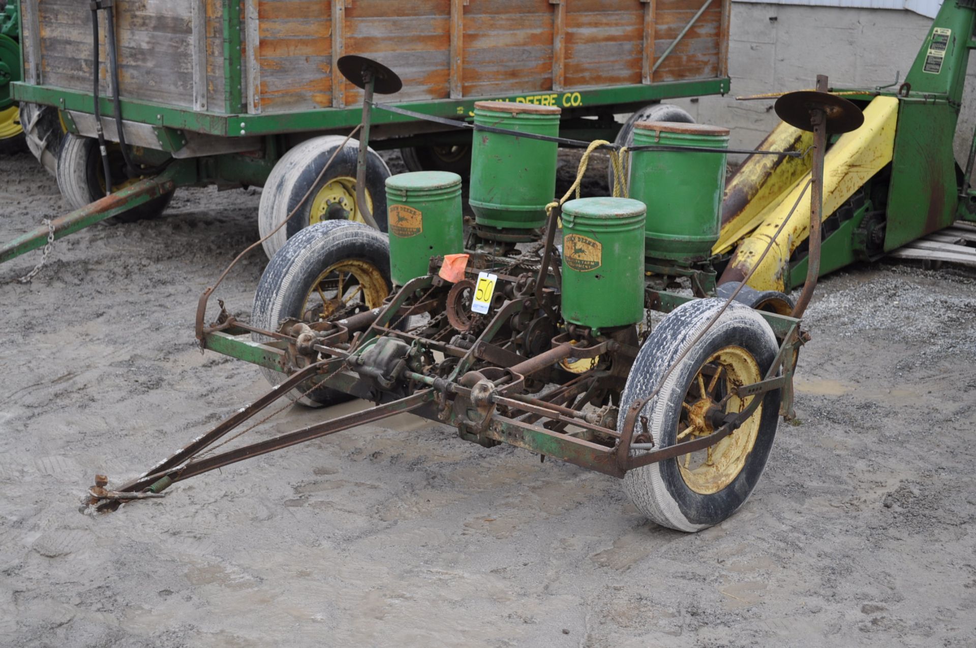 John Deere 290 corn planter, 2 row with dry fertilizer - Image 2 of 7