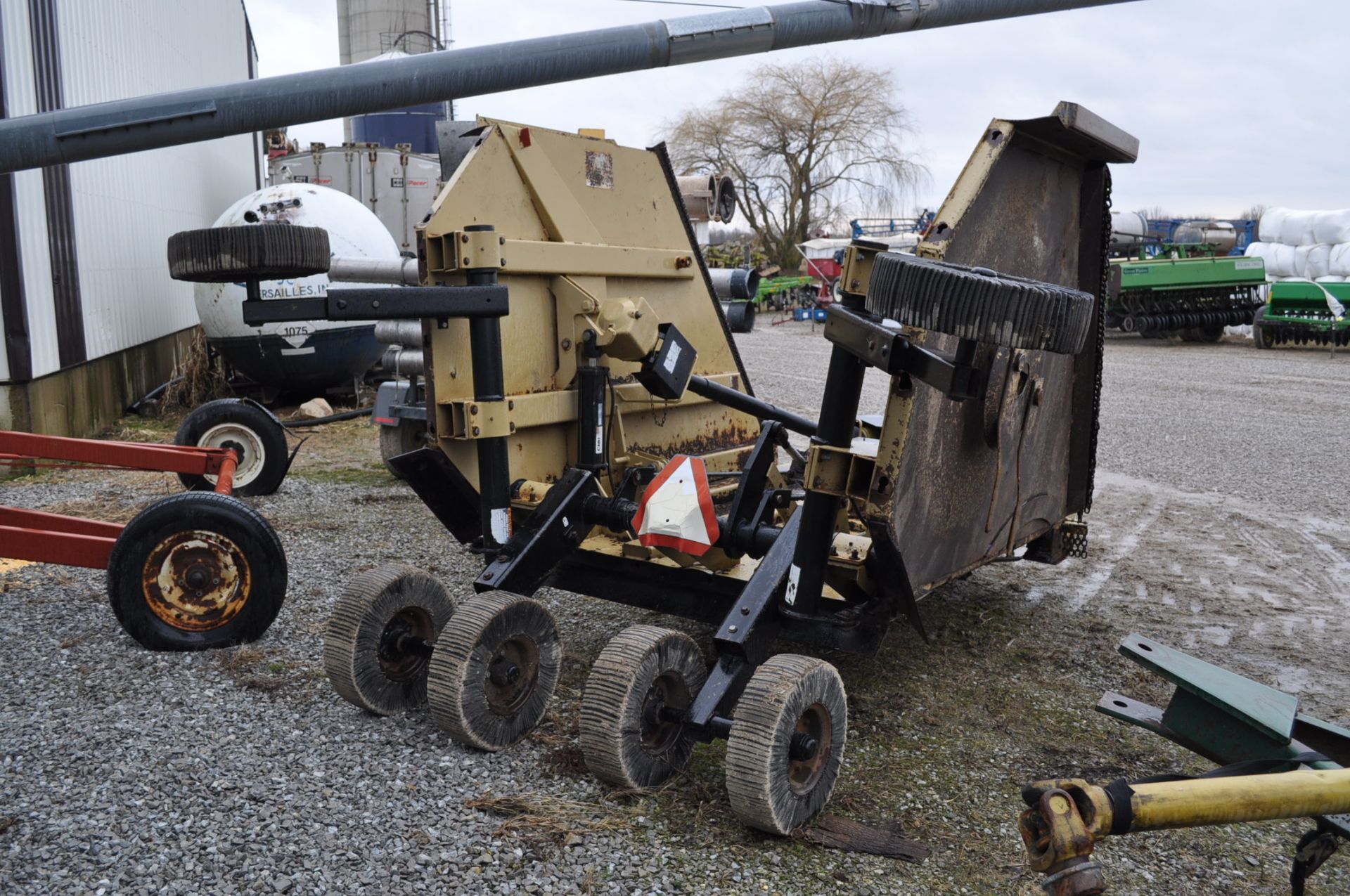 15’ Land Pride RCFM 45-180 rotary mower, hyd fold, stump jumper, chains, solid tires - Image 3 of 10