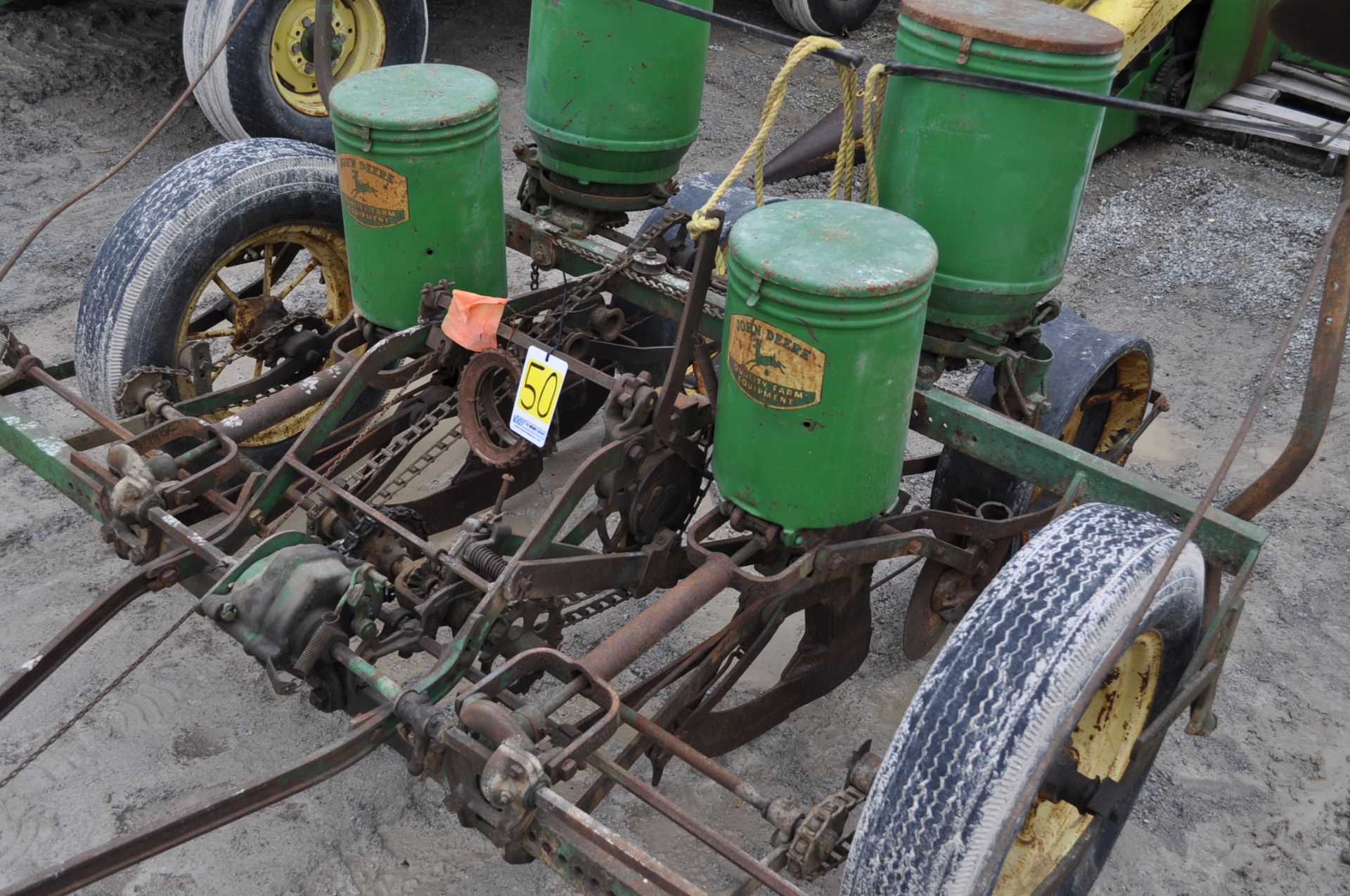 John Deere 290 corn planter, 2 row with dry fertilizer - Image 4 of 7