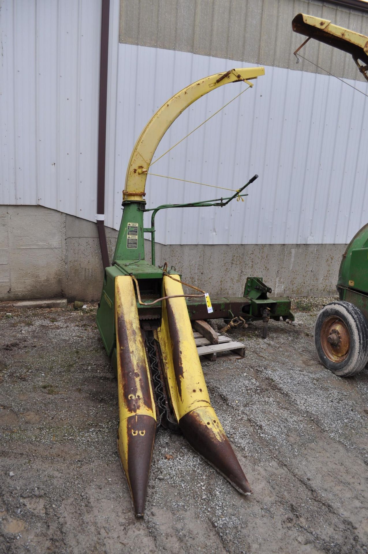 John Deere #25 single row forage harvester, 3 pt hitch, 540 PTO, SN 08145