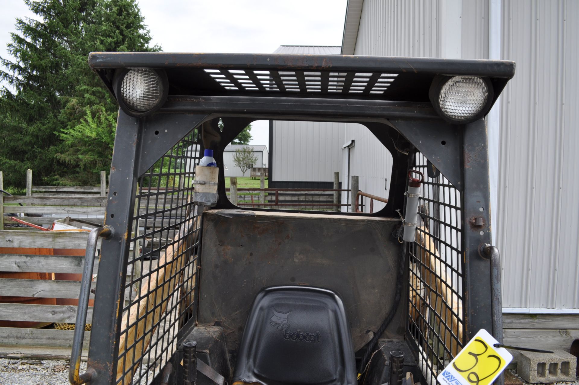 Bobcat / Clark 743 skidloader, 10-16.5 tires, hand & foot controls, hyd couplers, Kubota 4 cyl - Image 13 of 21