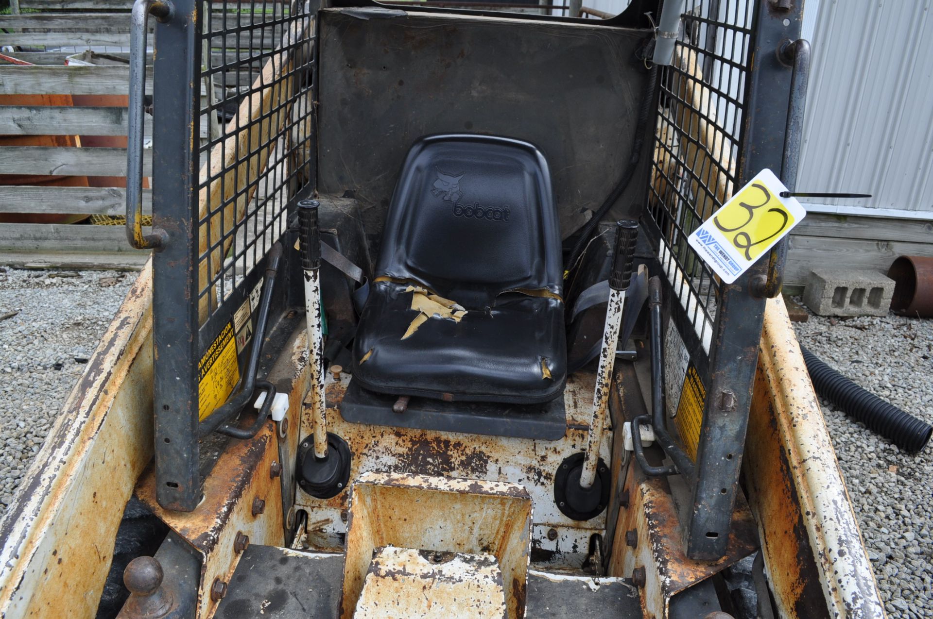 Bobcat / Clark 743 skidloader, 10-16.5 tires, hand & foot controls, hyd couplers, Kubota 4 cyl - Image 12 of 21