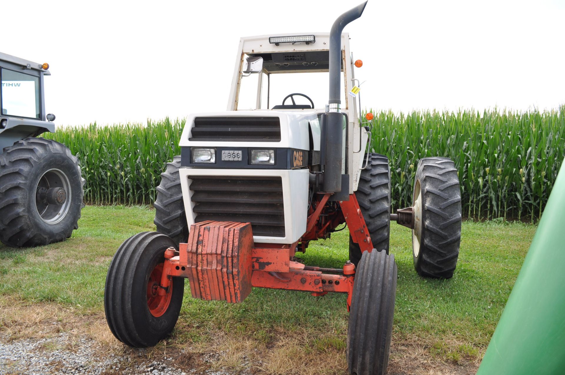 Case 2290 tractor, diesel, 16.9-38 duals, 11.00-16 front, 4 post canopy, 350 hrs on engine overhaul, - Image 4 of 28