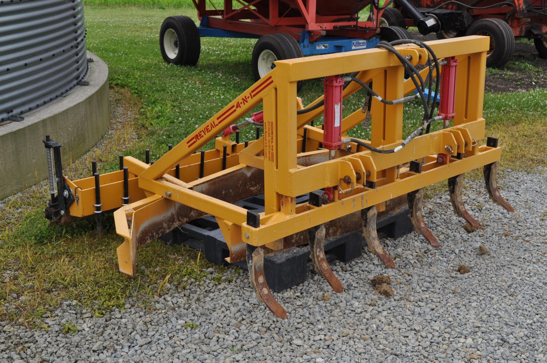 8’ Reveal 4-N-1 Land Leveler, 3 pt, hyd adjust, lead shanks, hyd adjust rear harrow & roller - Image 11 of 11