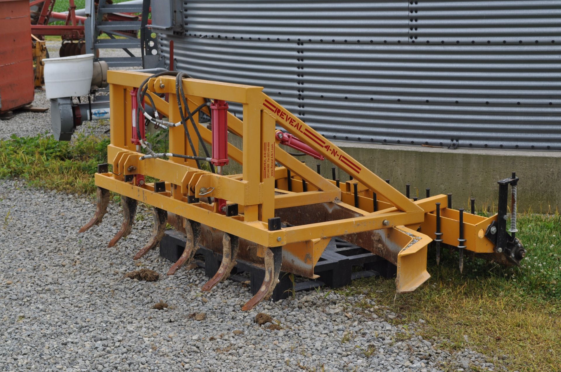 8’ Reveal 4-N-1 Land Leveler, 3 pt, hyd adjust, lead shanks, hyd adjust rear harrow & roller - Image 10 of 11