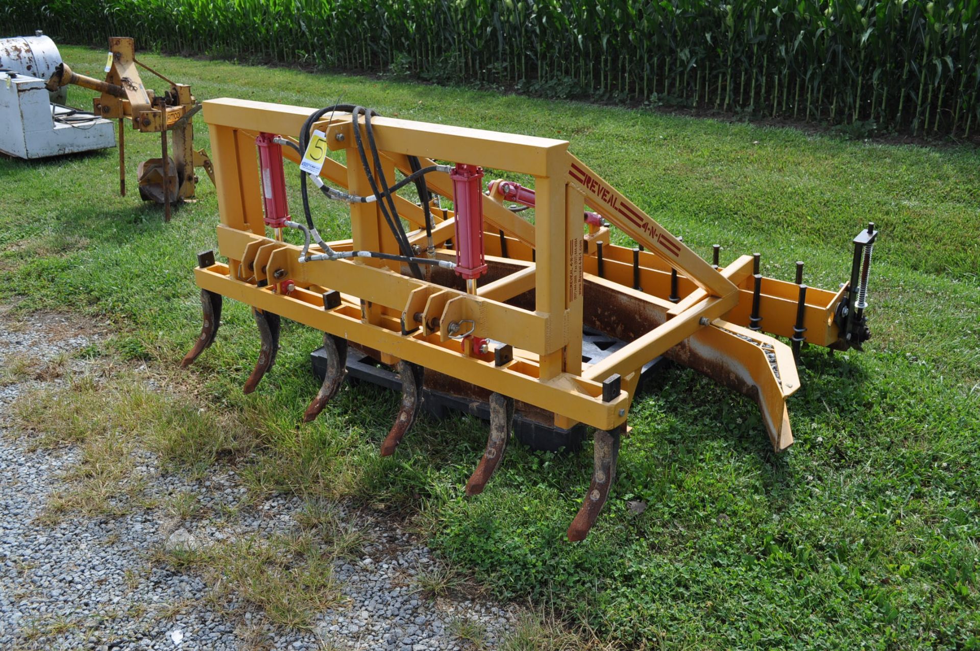 8’ Reveal 4-N-1 Land Leveler, 3 pt, hyd adjust, lead shanks, hyd adjust rear harrow & roller - Image 5 of 11