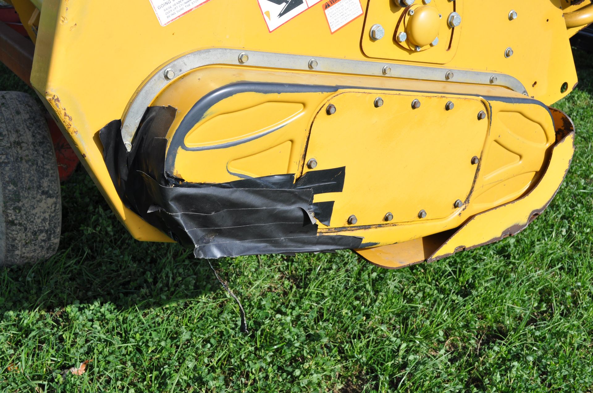 Lexion Model C508 corn head, 30”/8-row, hyd deck plates, poly snouts - Image 15 of 33