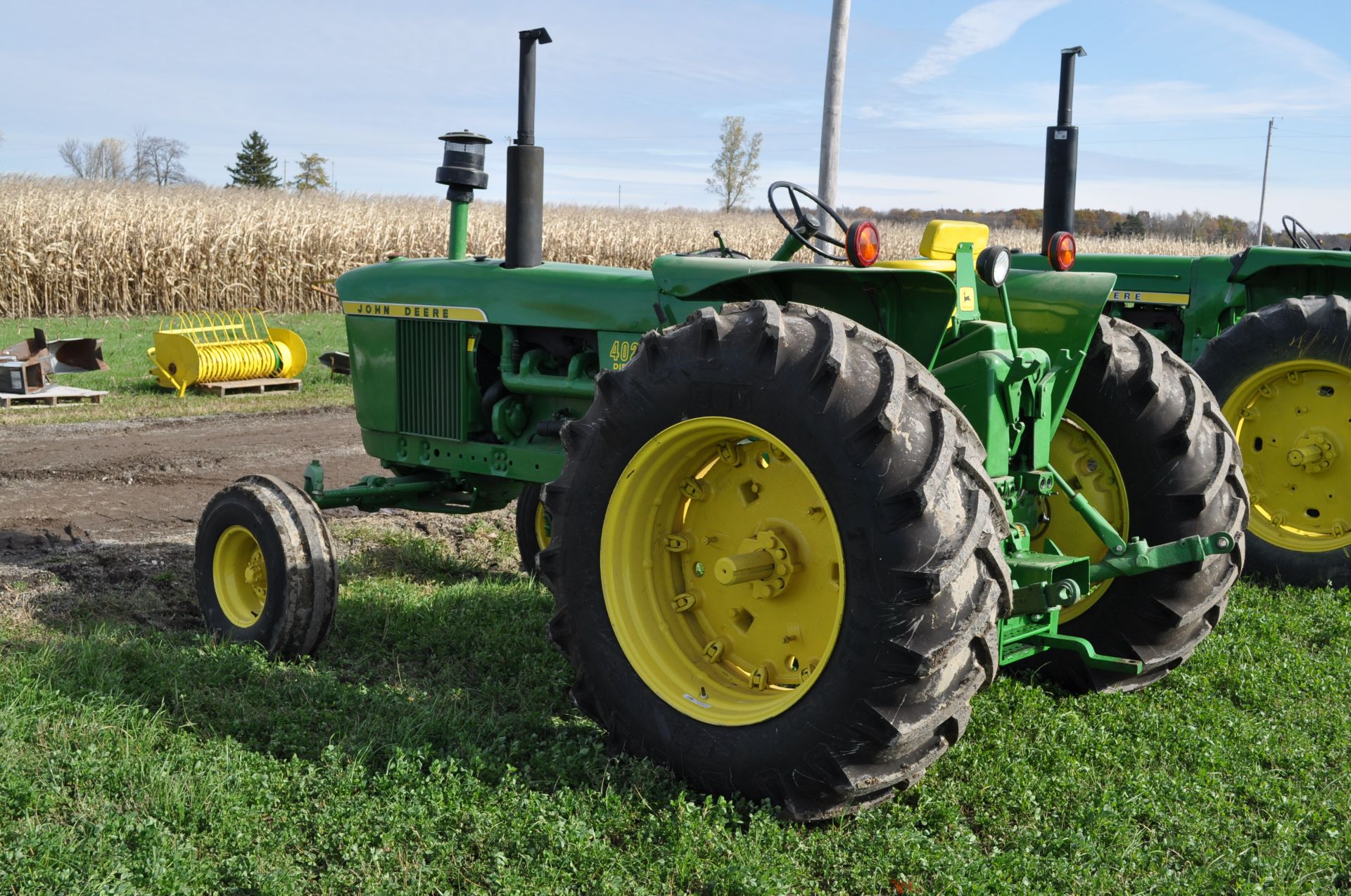 John Deere 4020 tractor, diesel, power shift, dual hydr, 3-pt, 540/1000 PTO, new 18.4-34 rears & - Image 3 of 21