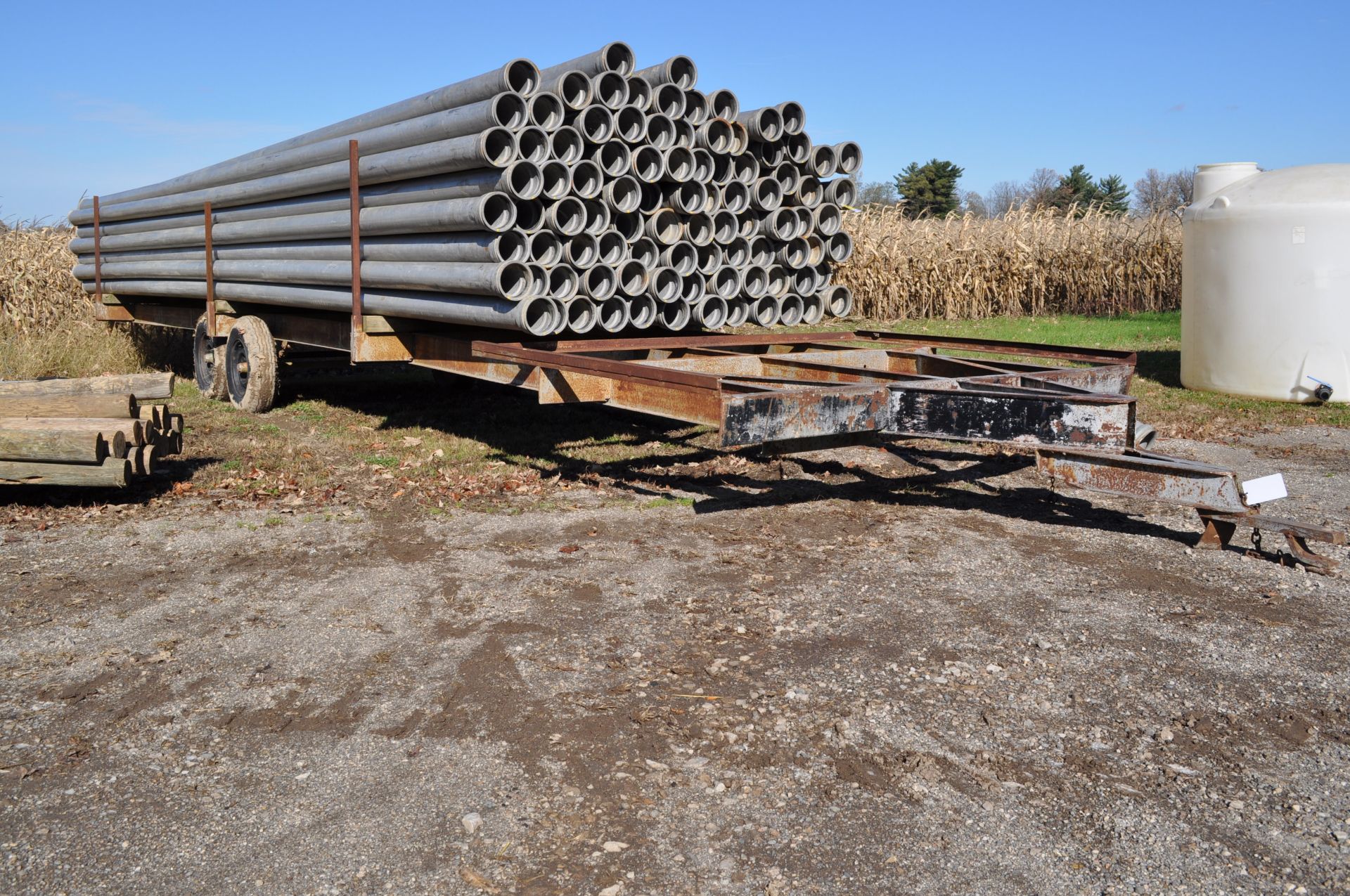 30’ tandem axle irrigation pipe trailer - Image 4 of 15