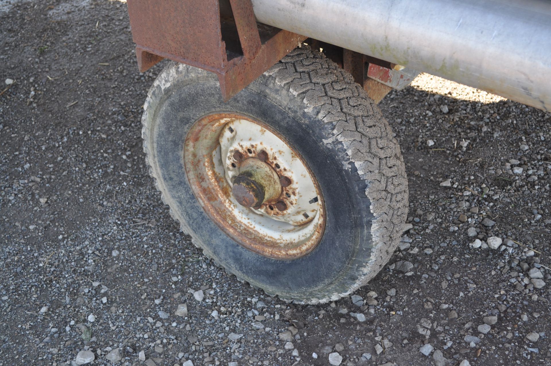 30’ running gear pipe trailer - Image 9 of 12