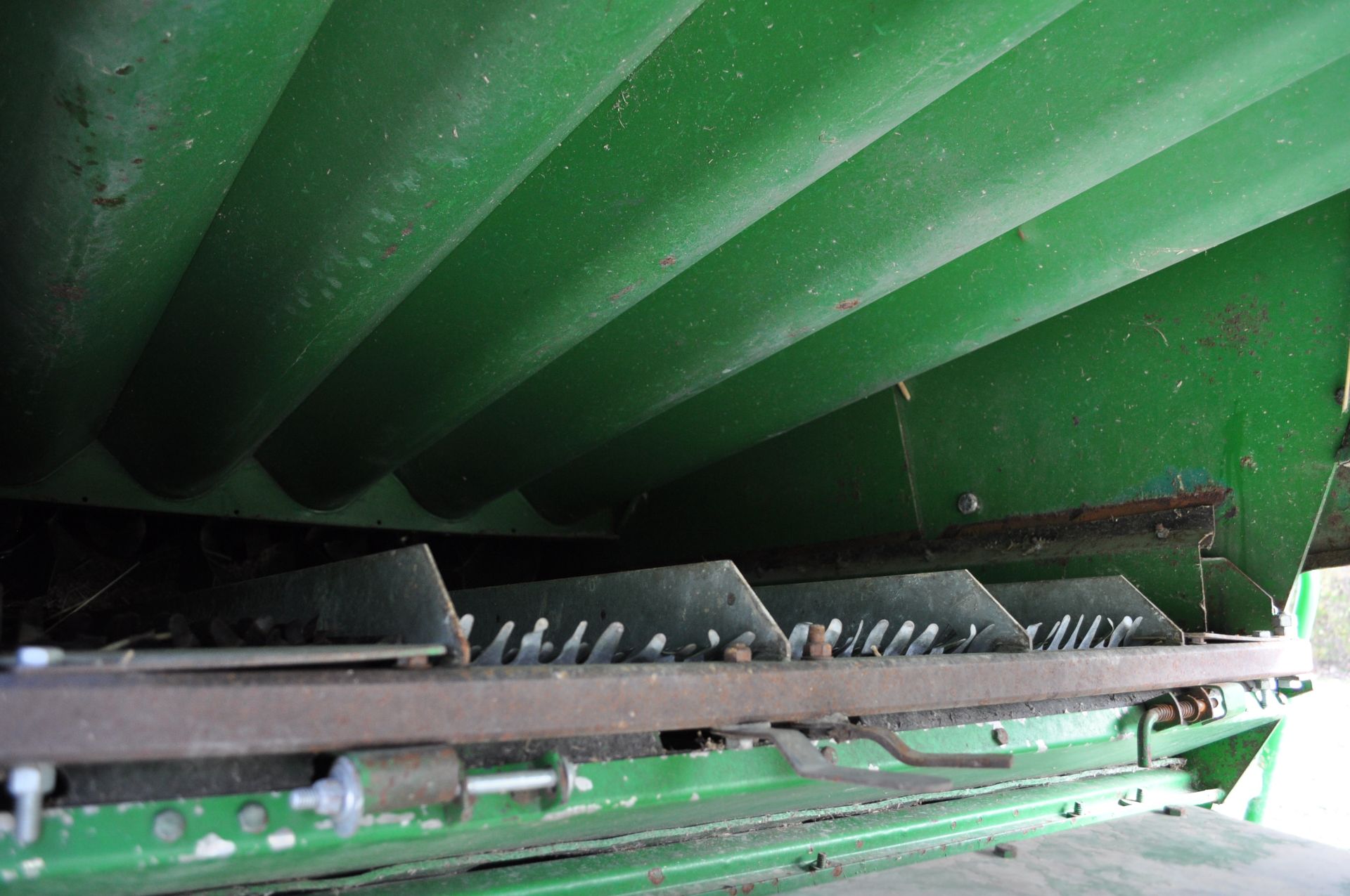 John Deere 6620 combine, Titan II, diesel, 4WD, hydrostatic, newer elevator chain, 30 A on straw - Image 18 of 25