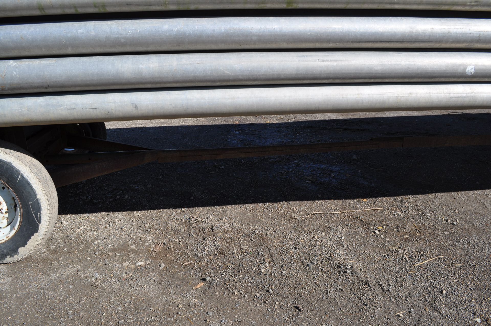 30’ running gear pipe trailer - Image 8 of 12