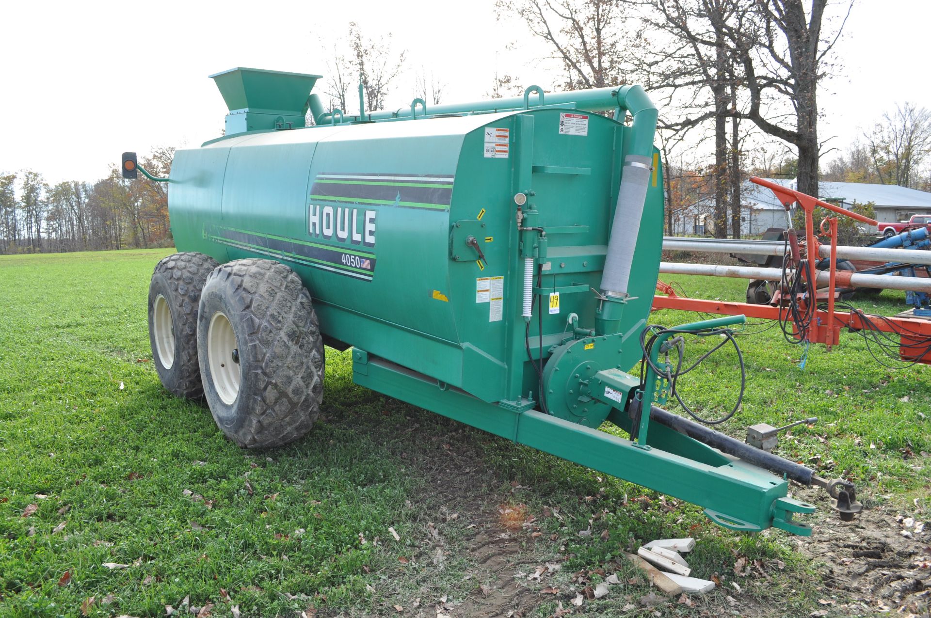 Houle 4050 liquid manure spreader, 23.1-26 tires, 4000 gal, 1000 PTO, SN 1801-086291-663400 - Image 2 of 15