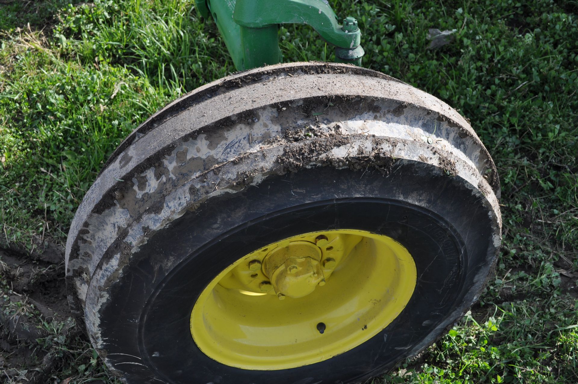 John Deere 4020 tractor, diesel, power shift, dual hydr, 3-pt, 540/1000 PTO, new 18.4-34 rears & - Image 6 of 21