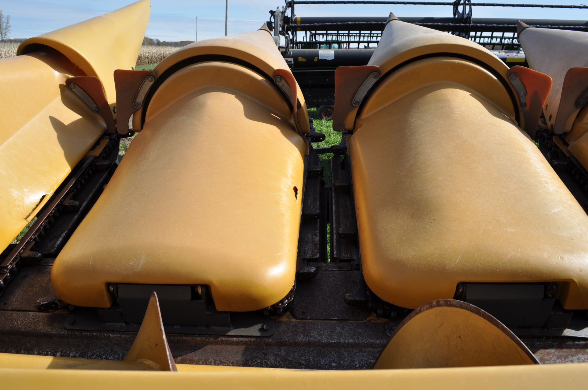 Lexion Model C508 corn head, 30”/8-row, hyd deck plates, poly snouts - Image 7 of 33