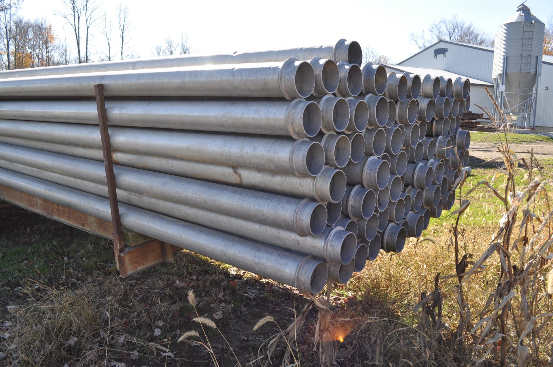 92) 30’x 6” aluminum irrigation pipes - Image 6 of 7