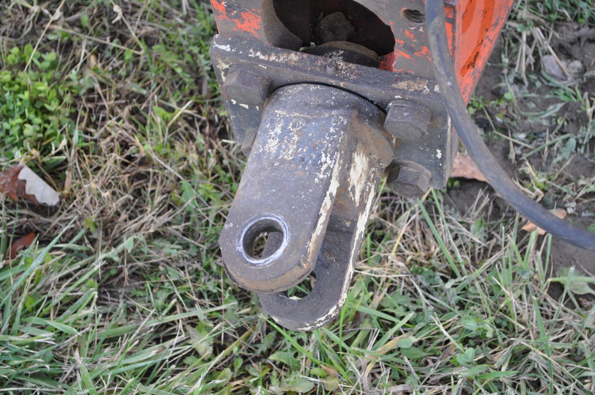 A&L Model 426 grain cart, 12” auger, 23.1-26 diamond tread tires, hyd gate - Image 13 of 14