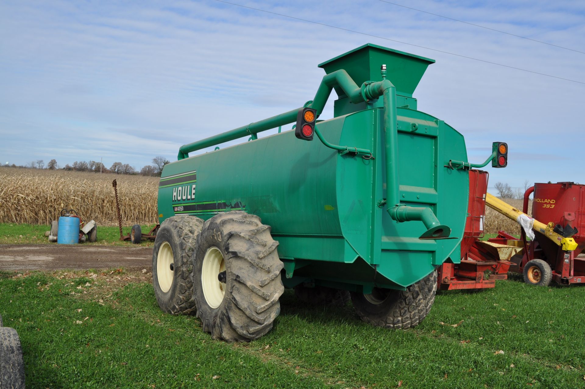 Houle 4050 liquid manure spreader, 23.1-26 tires, 4000 gal, 1000 PTO, SN 1801-086291-663400 - Image 4 of 15