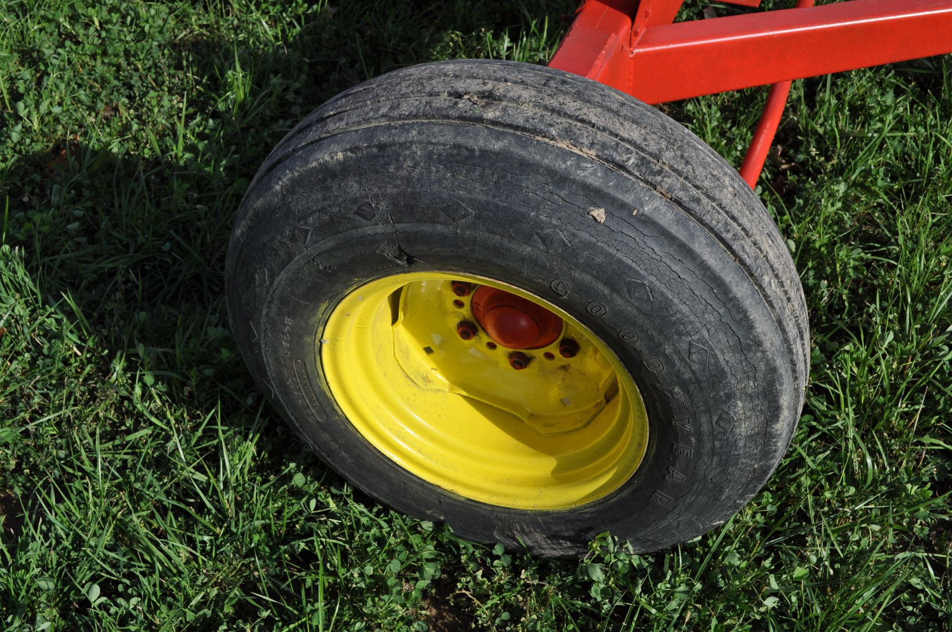 Wagon running gear - Image 5 of 9