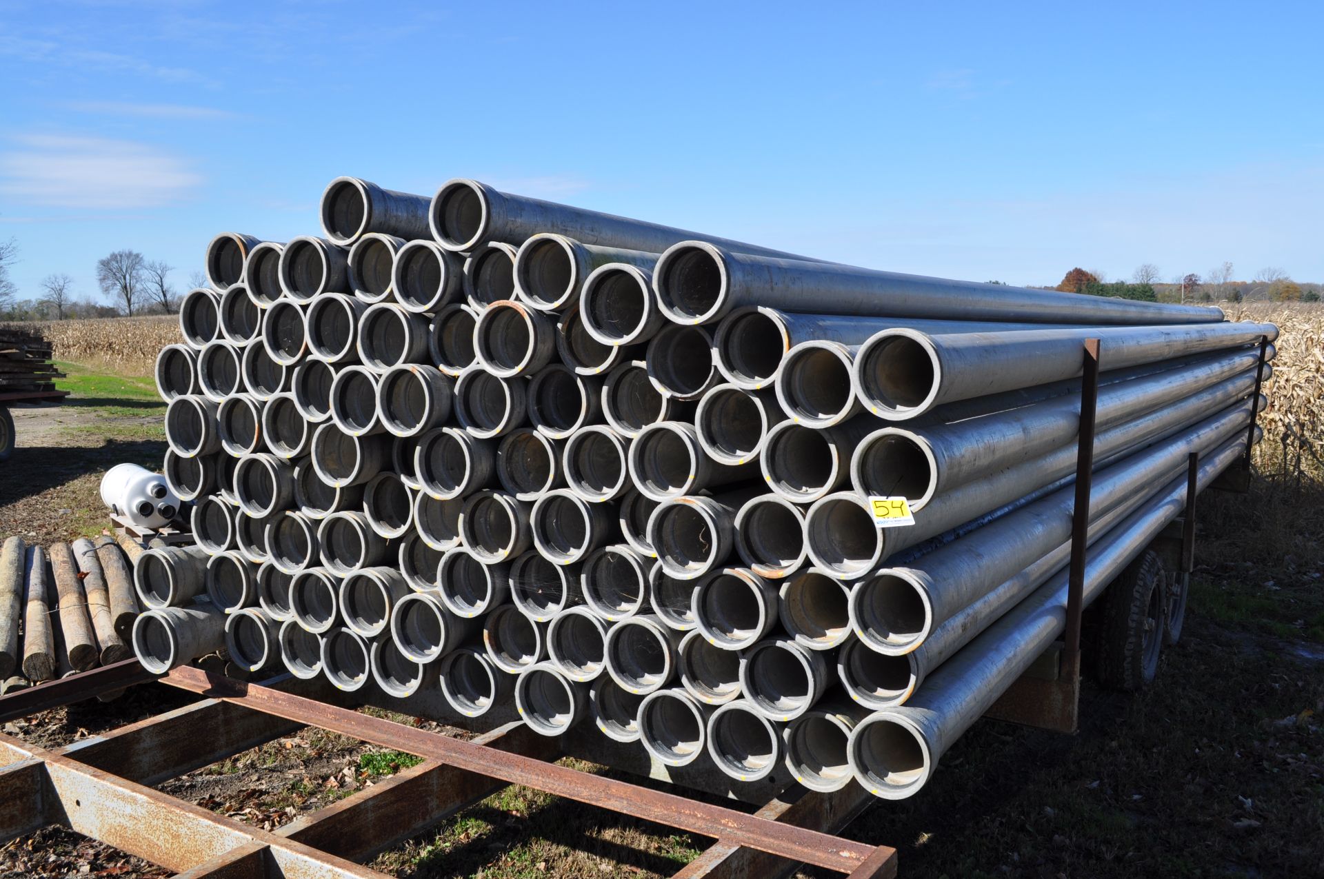 92) 30’x 6” aluminum irrigation pipes