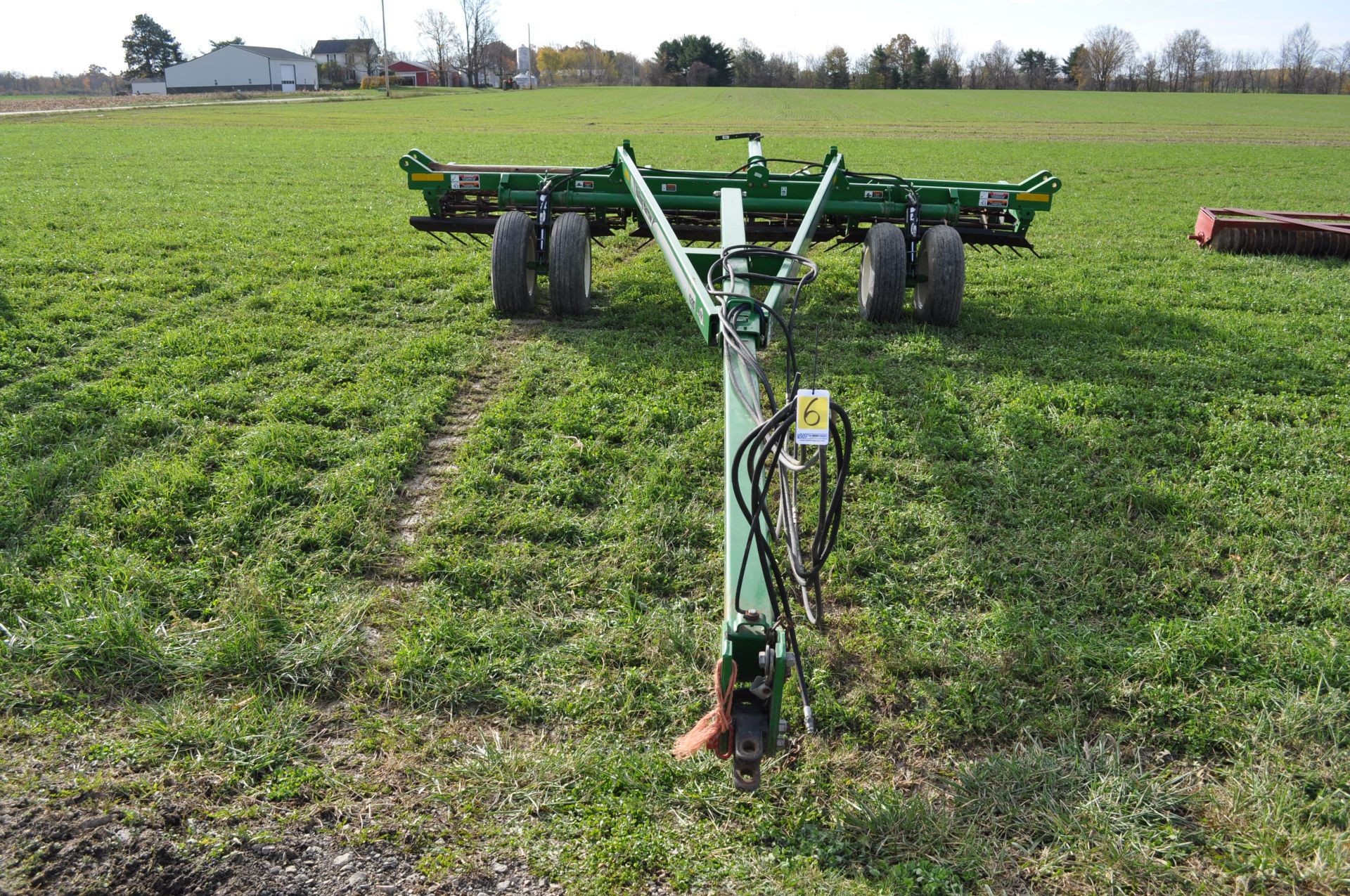 16’ Unverferth 1225 rolling harrow, 9.5L-15SL tires, front leveling harrow w/ double rolling basket, - Image 5 of 16