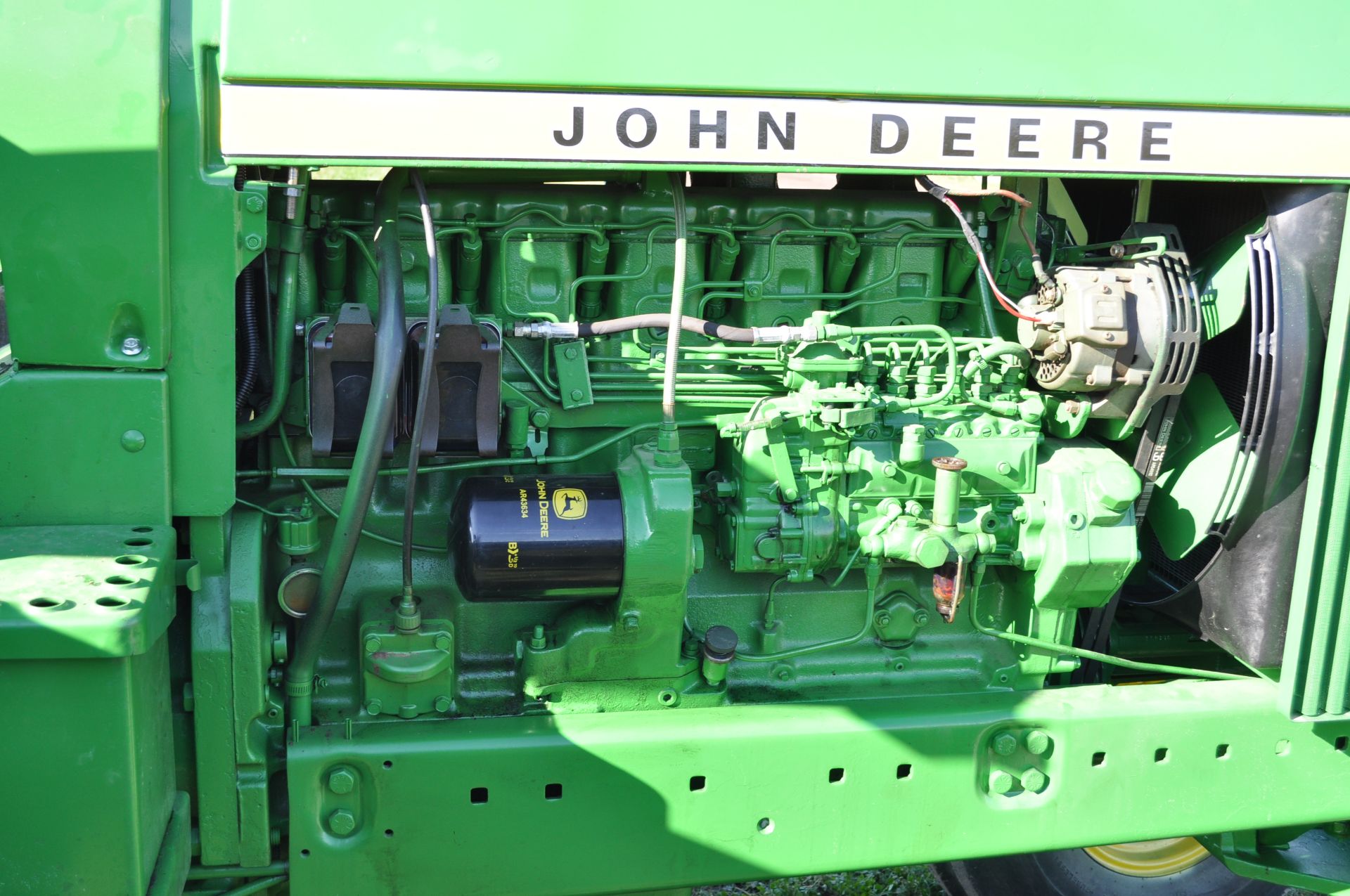 John Deere 4430 tractor, Syncro-Range trans, dual hydr, 3-pt, 540/1000 PTO, 18.4-38 rears & 11.00-18 - Image 11 of 21