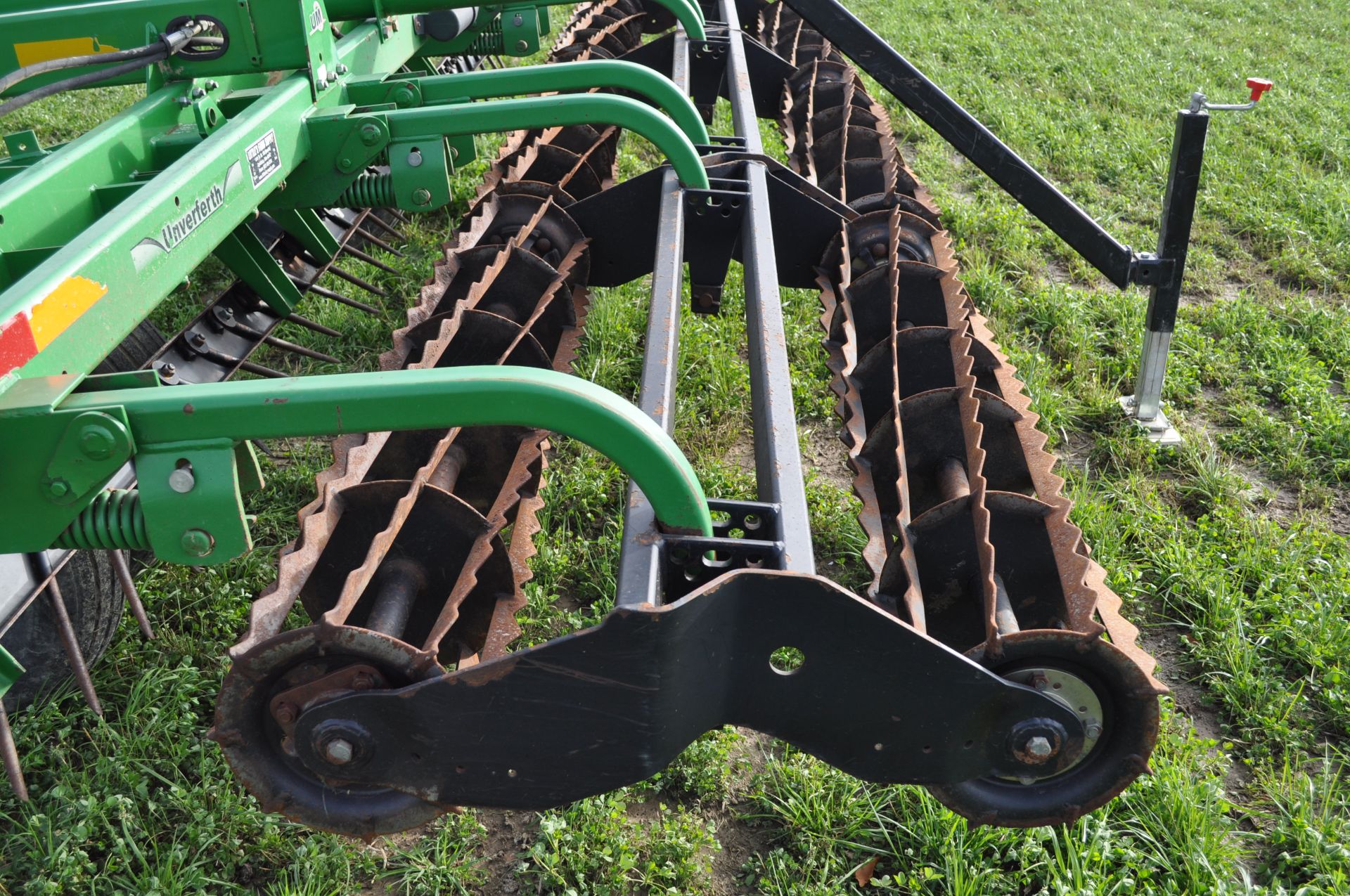 16’ Unverferth 1225 rolling harrow, 9.5L-15SL tires, front leveling harrow w/ double rolling basket, - Image 14 of 16