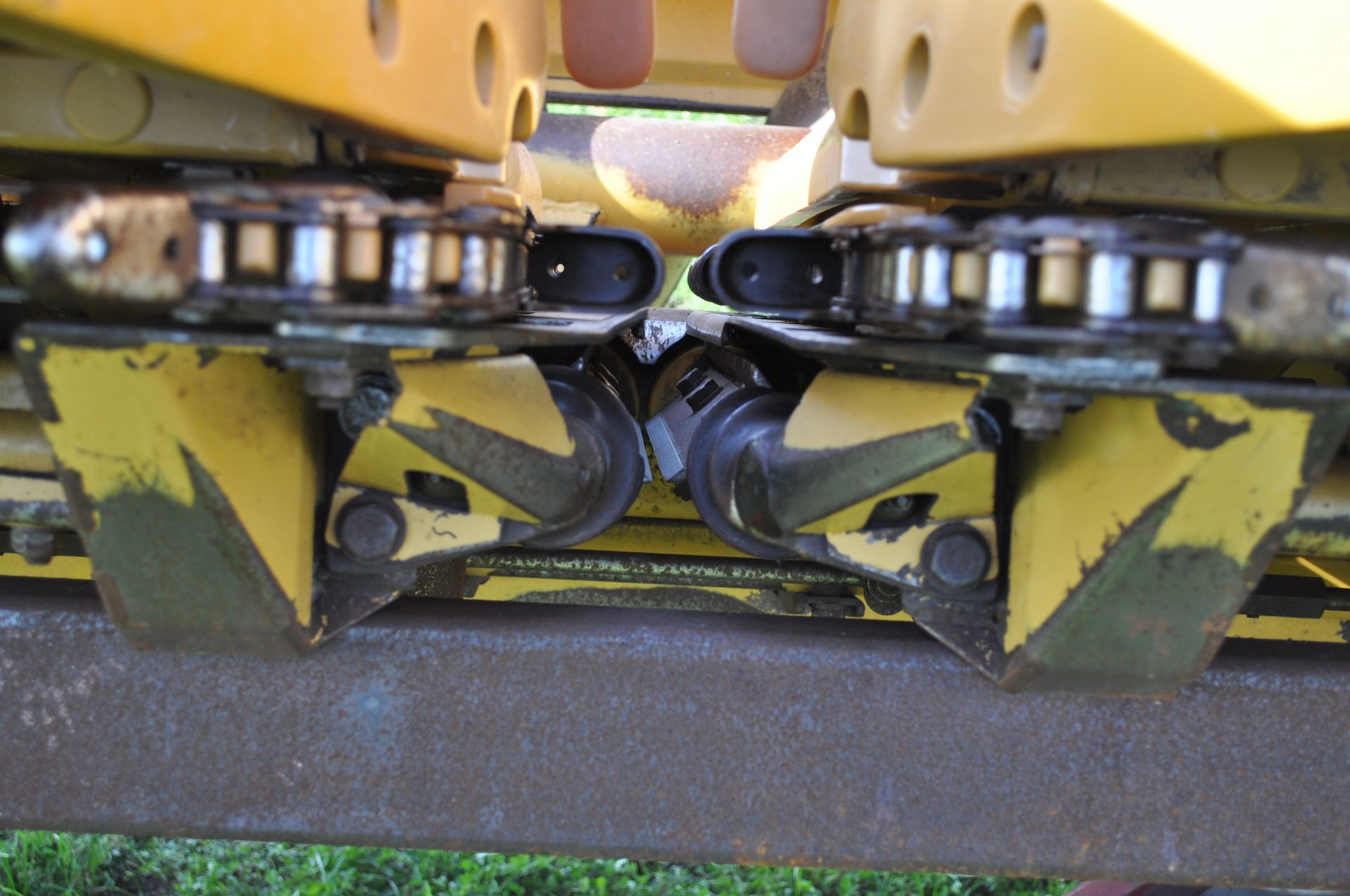 Lexion Model C508 corn head, 30”/8-row, hyd deck plates, poly snouts - Image 22 of 33