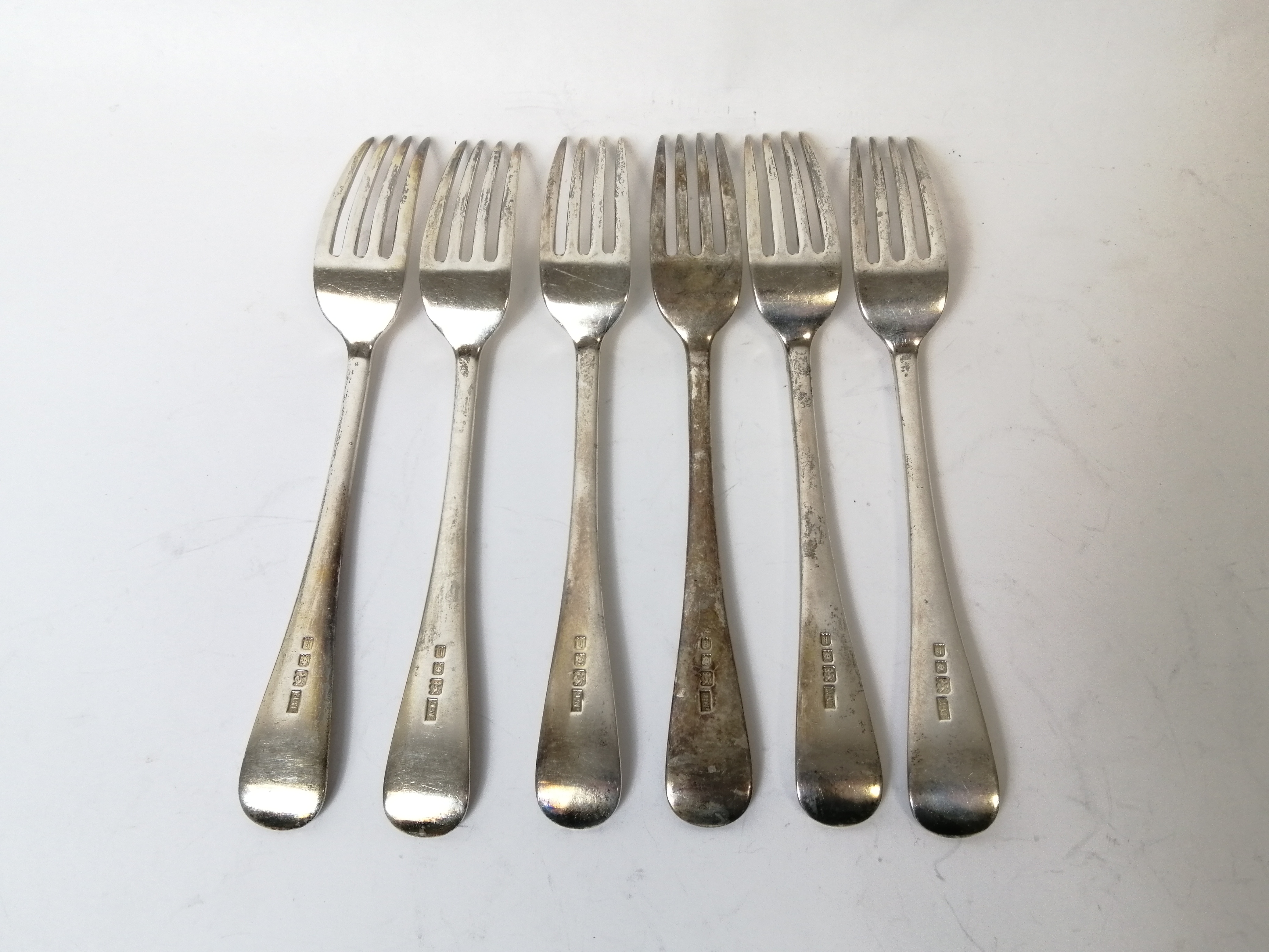 Set of six silver table forks by Mappin & Webb, 1925. 15½oz. - Image 3 of 4