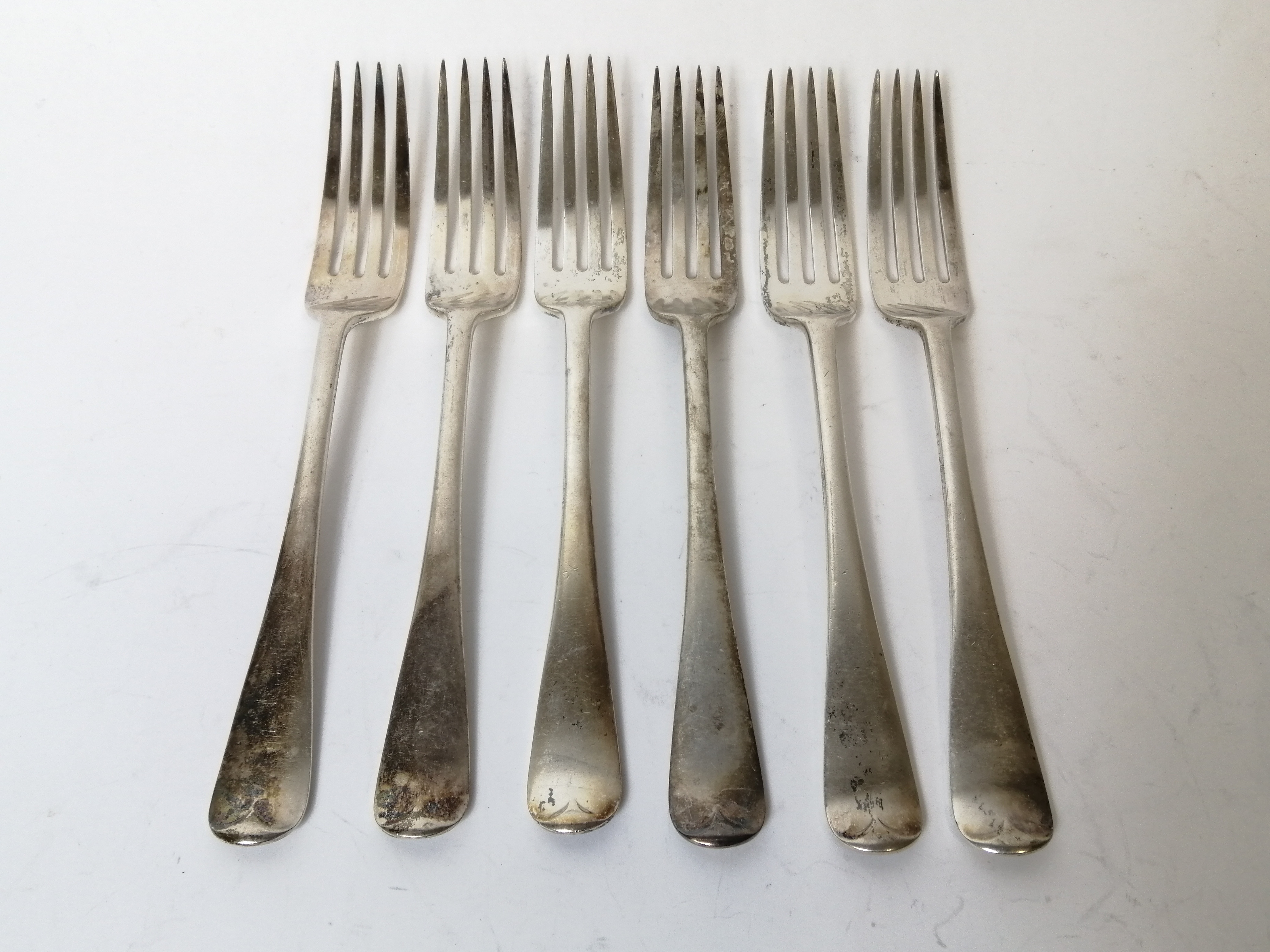 Set of six silver table forks by Mappin & Webb, 1925. 15½oz. - Image 2 of 4