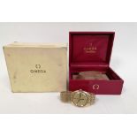 Gent's Omega Constellation watch, date and day with gold linen dial in 18ct gold 'C' style case,