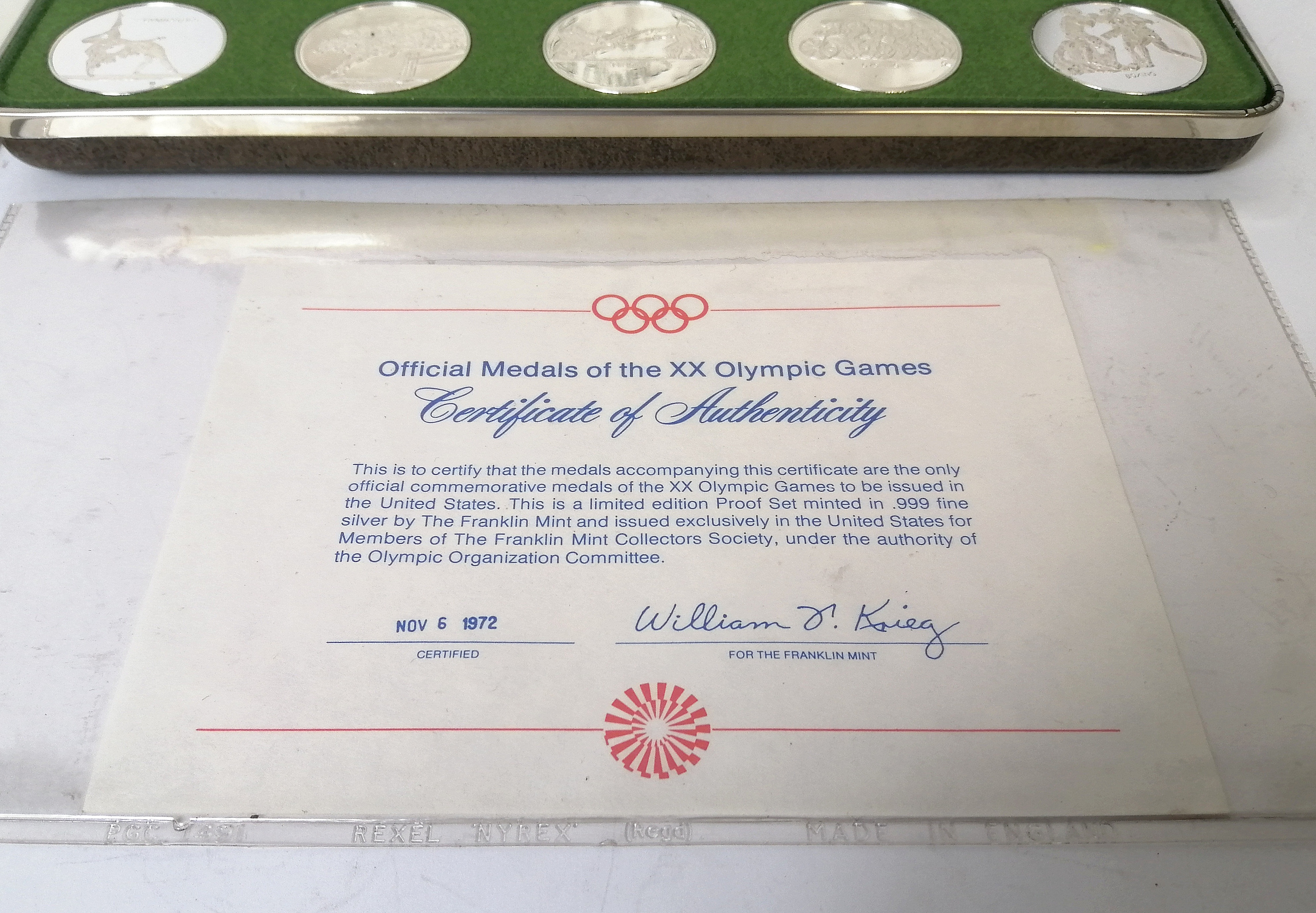 Set of eighteen Munich Olympics silver commemorative medals, approx. 250g, three others and a - Image 4 of 8