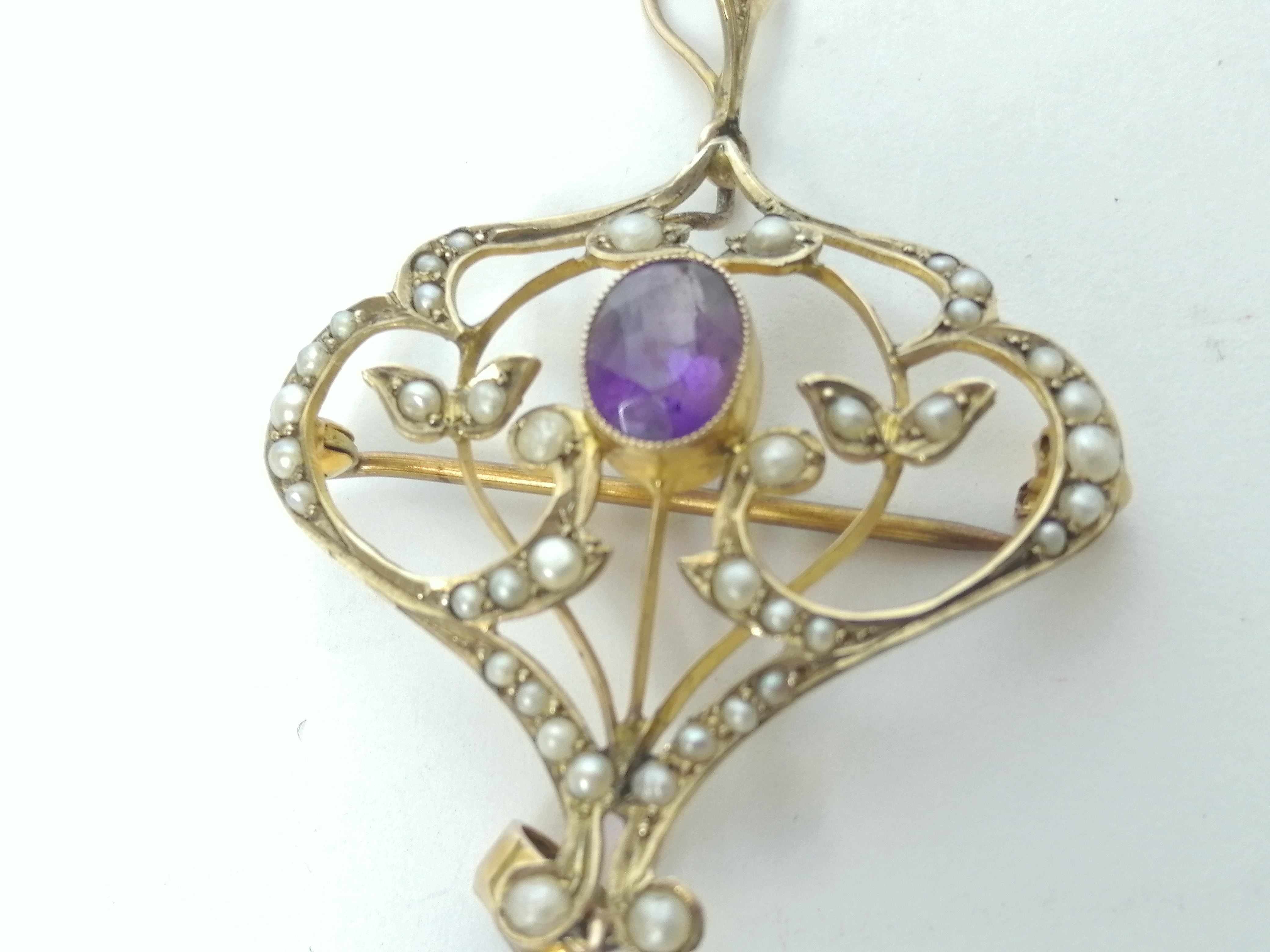 Edwardian gold pendant of Art Nouveau style with amethyst and pearls, '9ct'. - Image 2 of 4