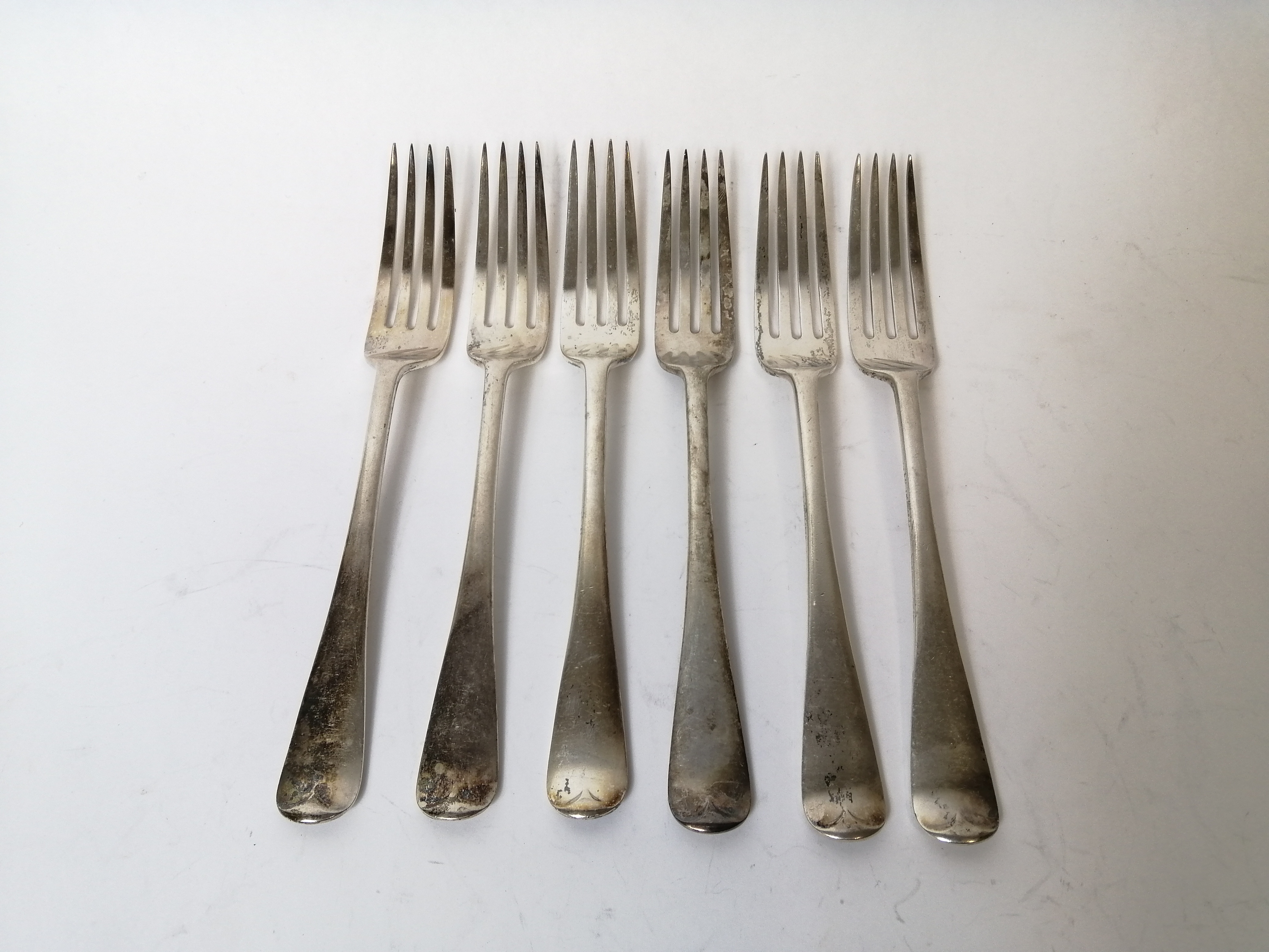 Set of six silver table forks by Mappin & Webb, 1925. 15½oz.